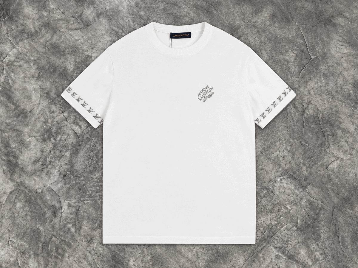 Elvare Club® T-Shirts