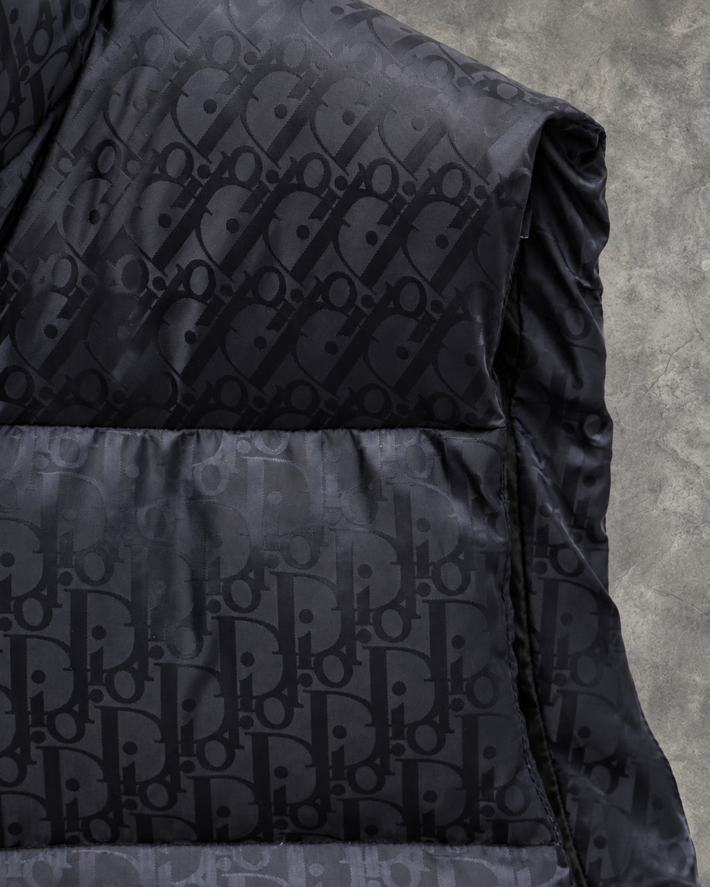 Elvare Club® Puffer Vest