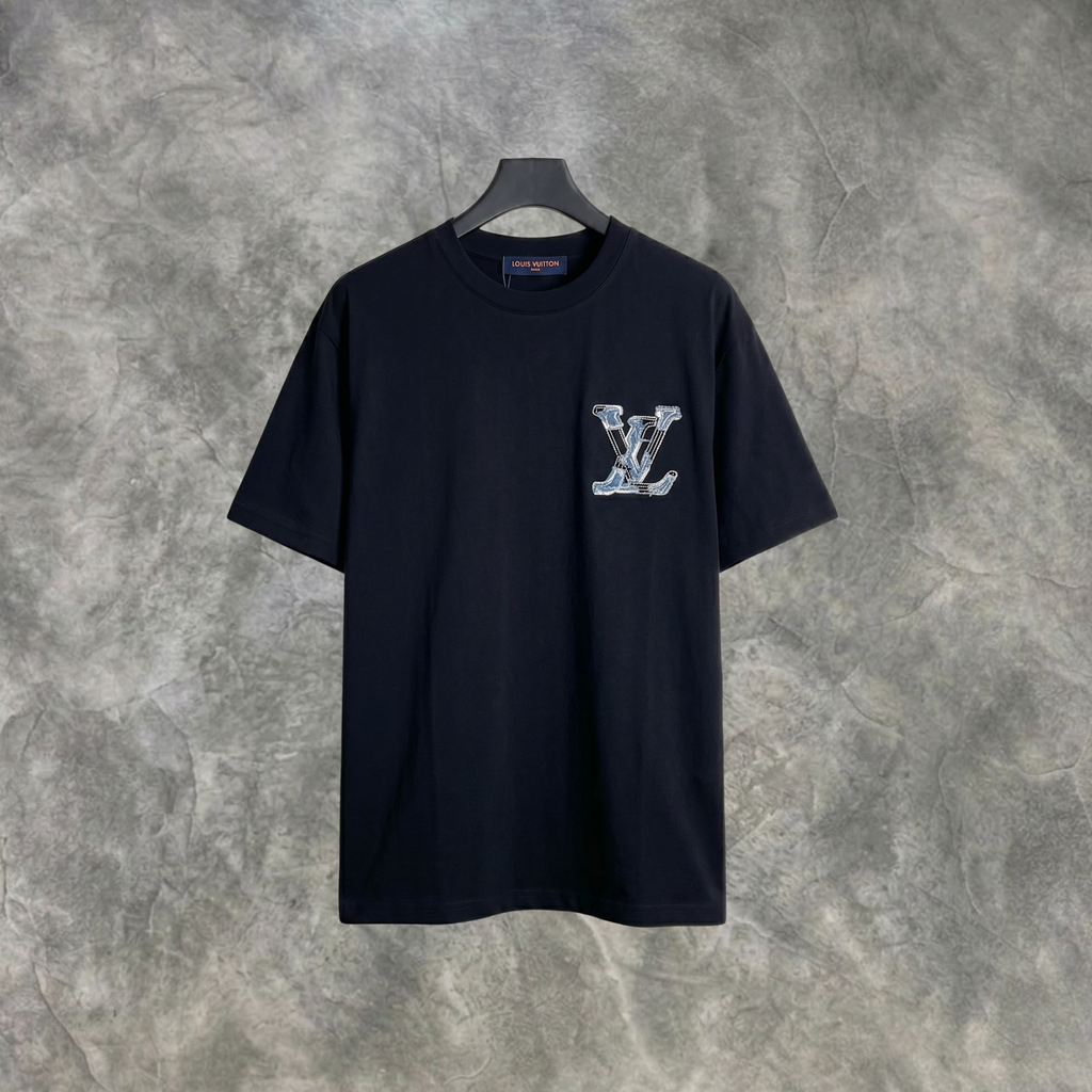 Elvare Club® T-shirt