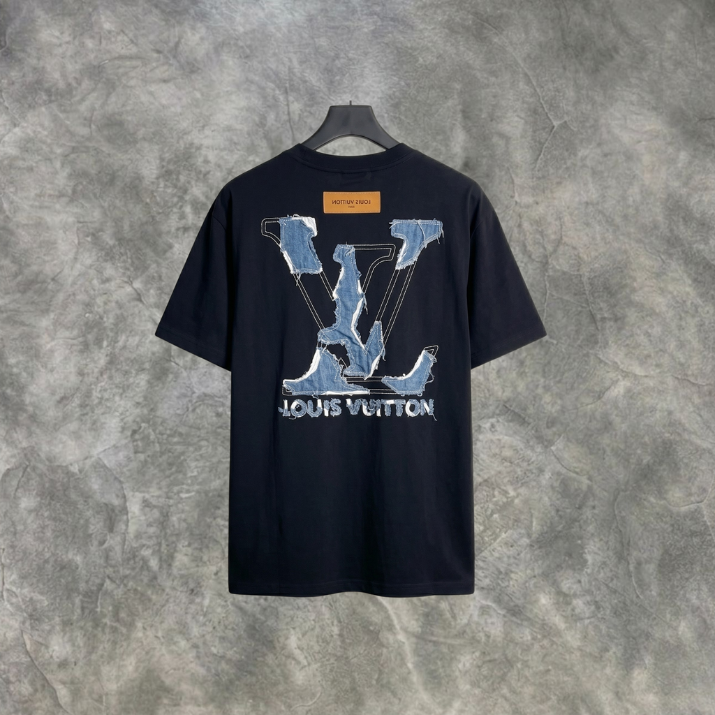 Elvare Club® T-shirt