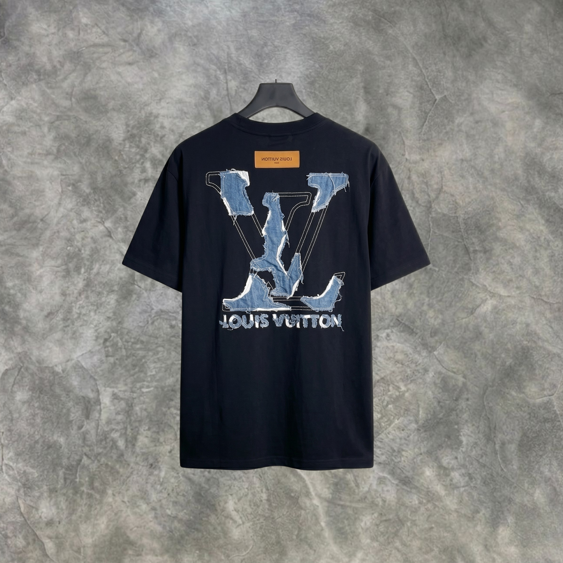 Elvare Club® T-shirt