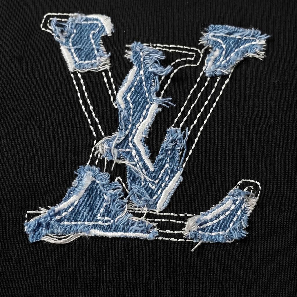 Elvare Club® T-shirt