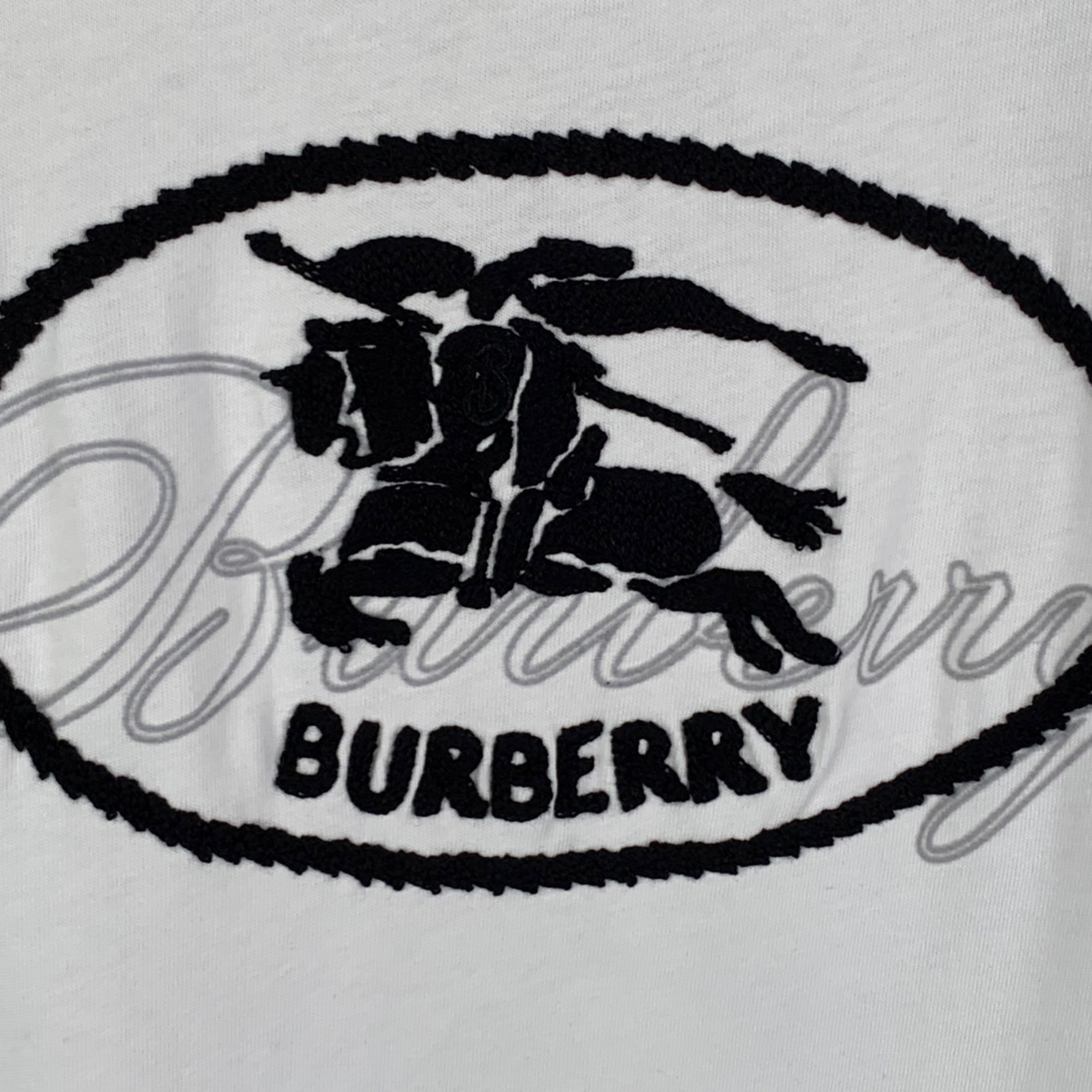 Elvare Club® T-shirt