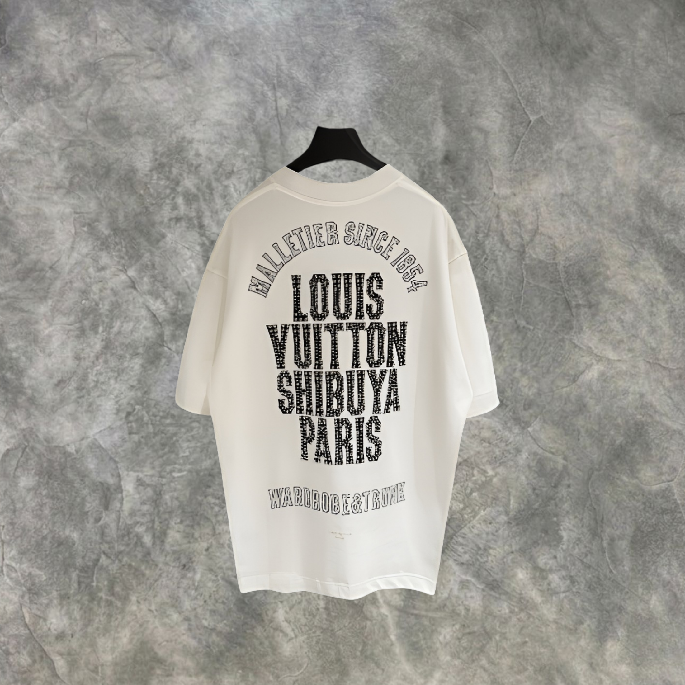 Elvare Club® T-Shirt