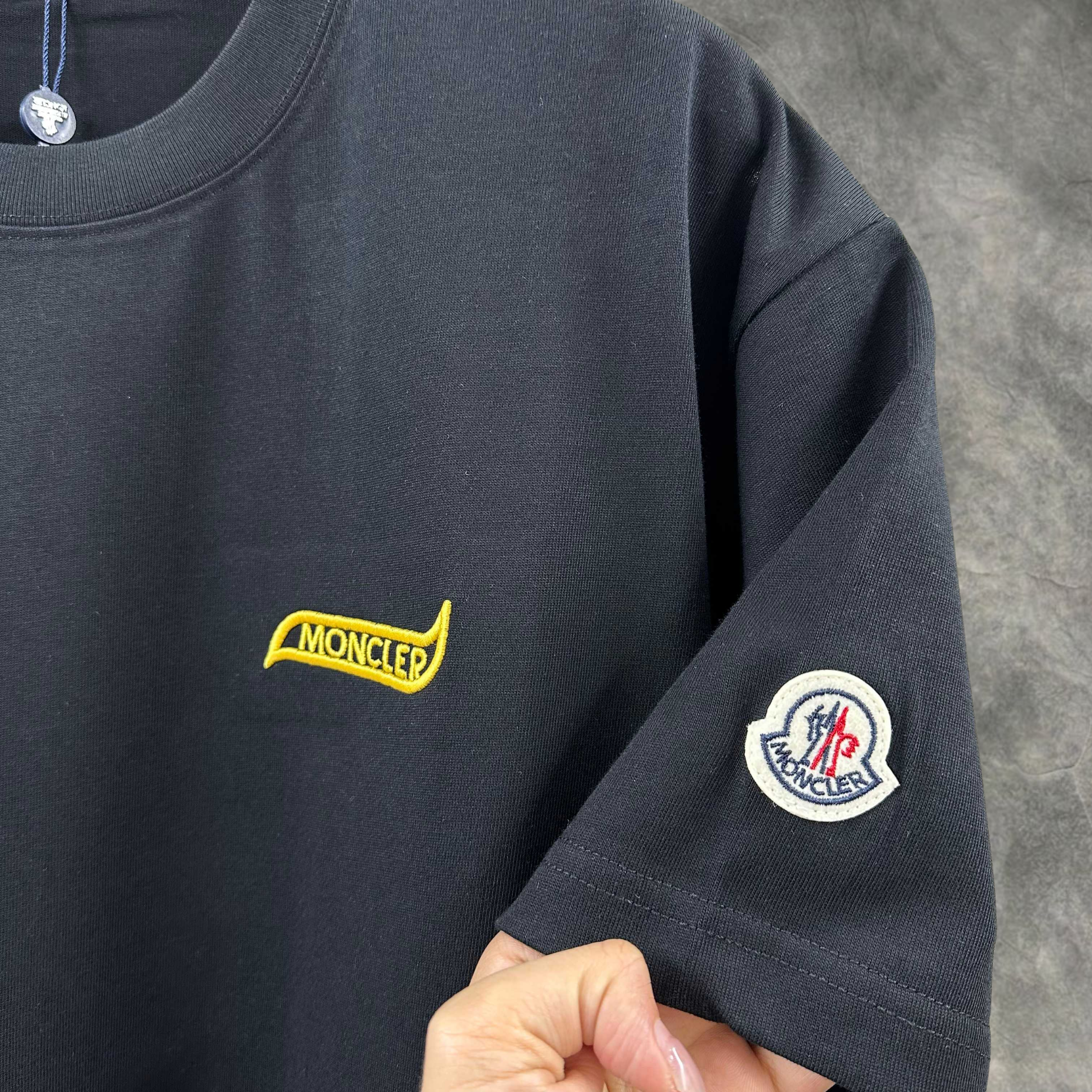 Elvare Club® T-Shirt
