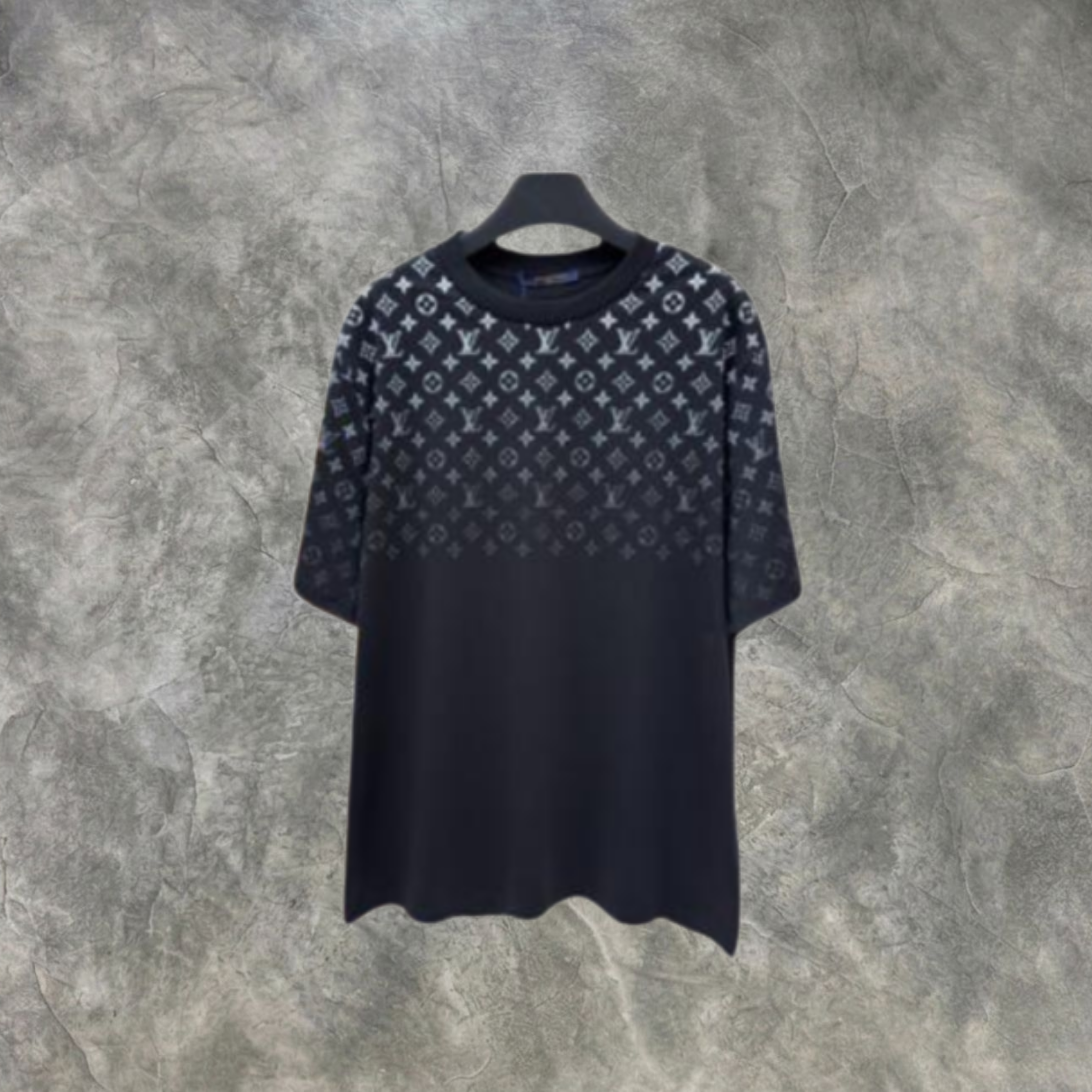 Elvare Club® T-Shirt