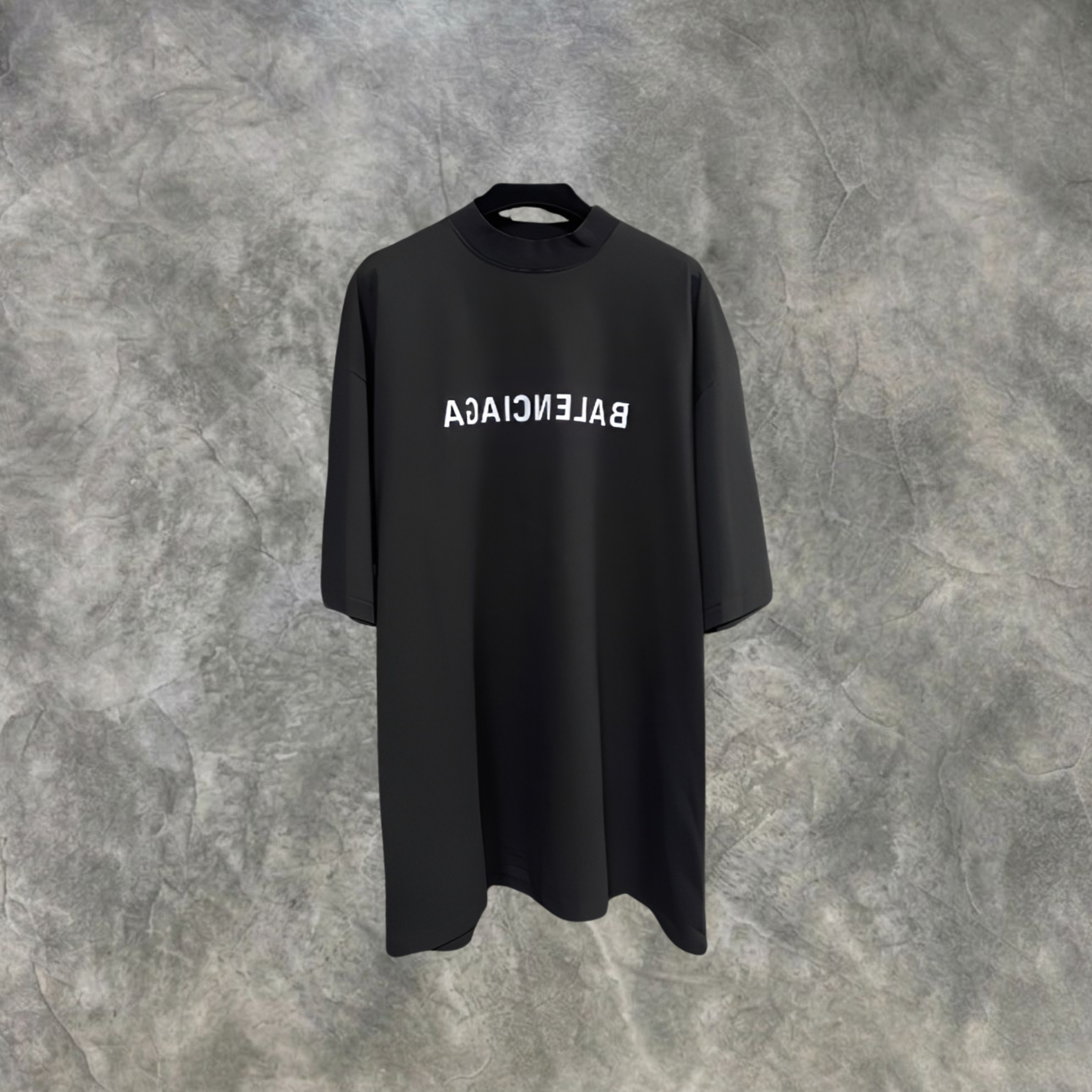 Elvare Club® T-Shirt