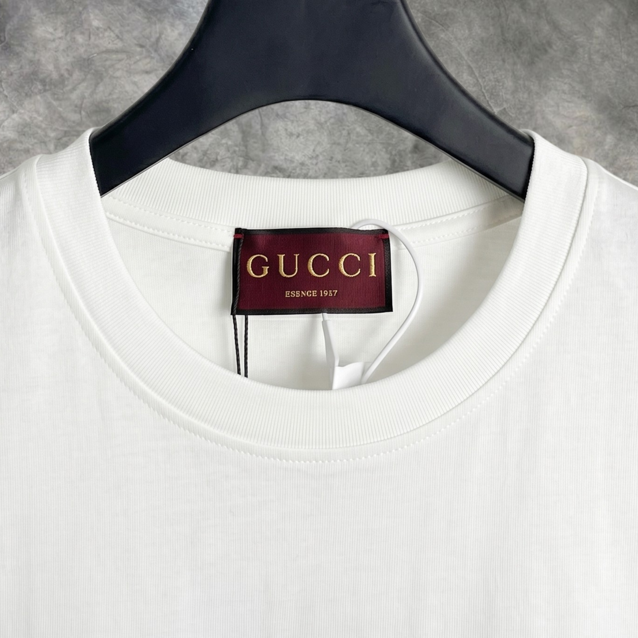 Elvare Club® T-shirt