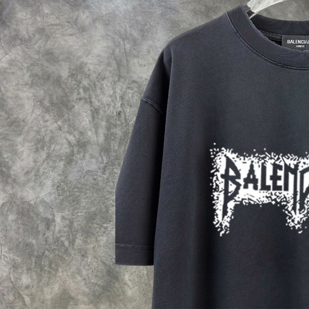 Elvare Club® T-Shirt
