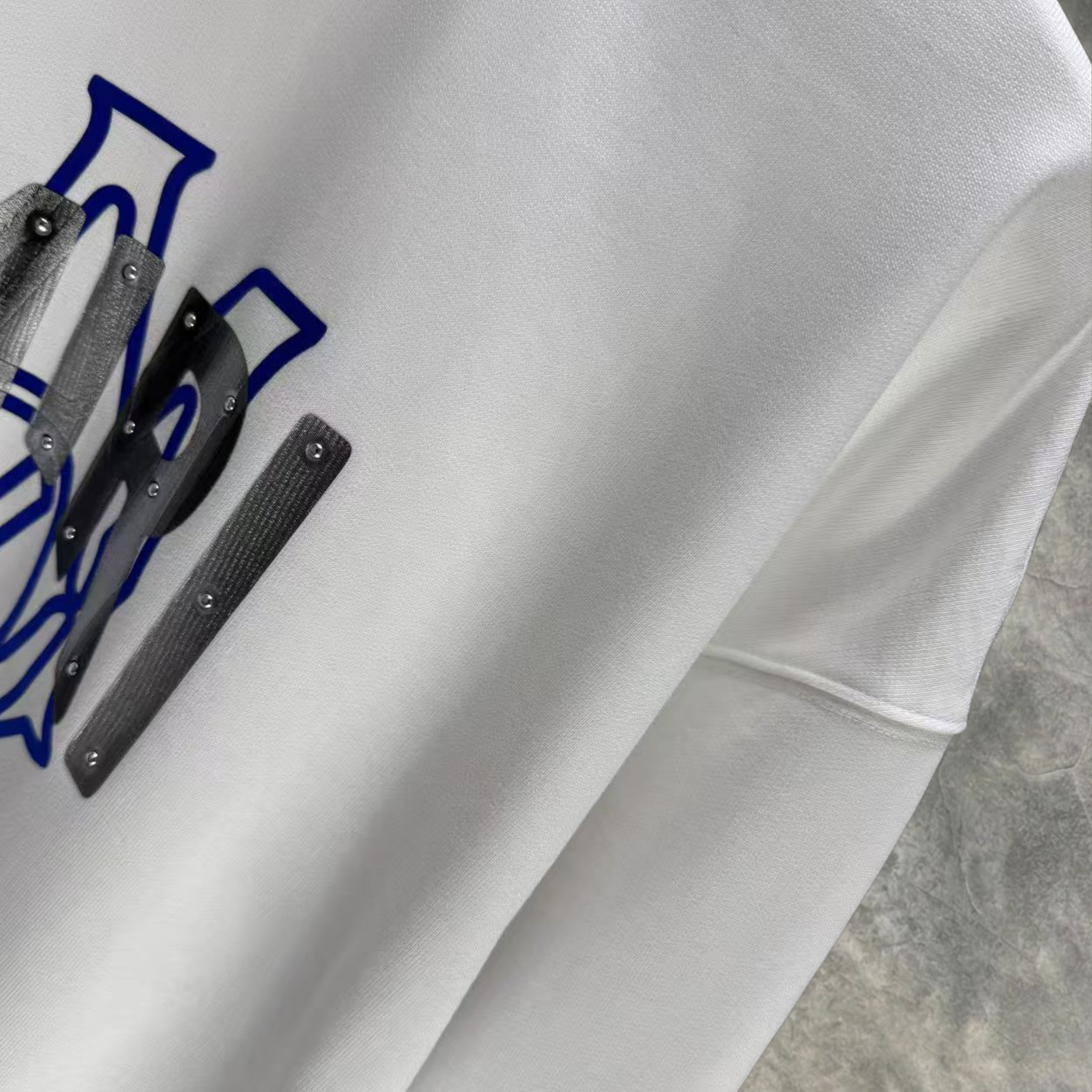 Elvare Club® Sweater