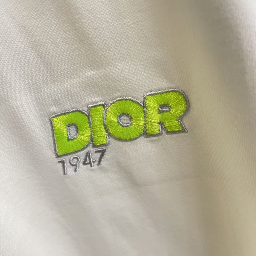 Elvare Club® T-Shirt