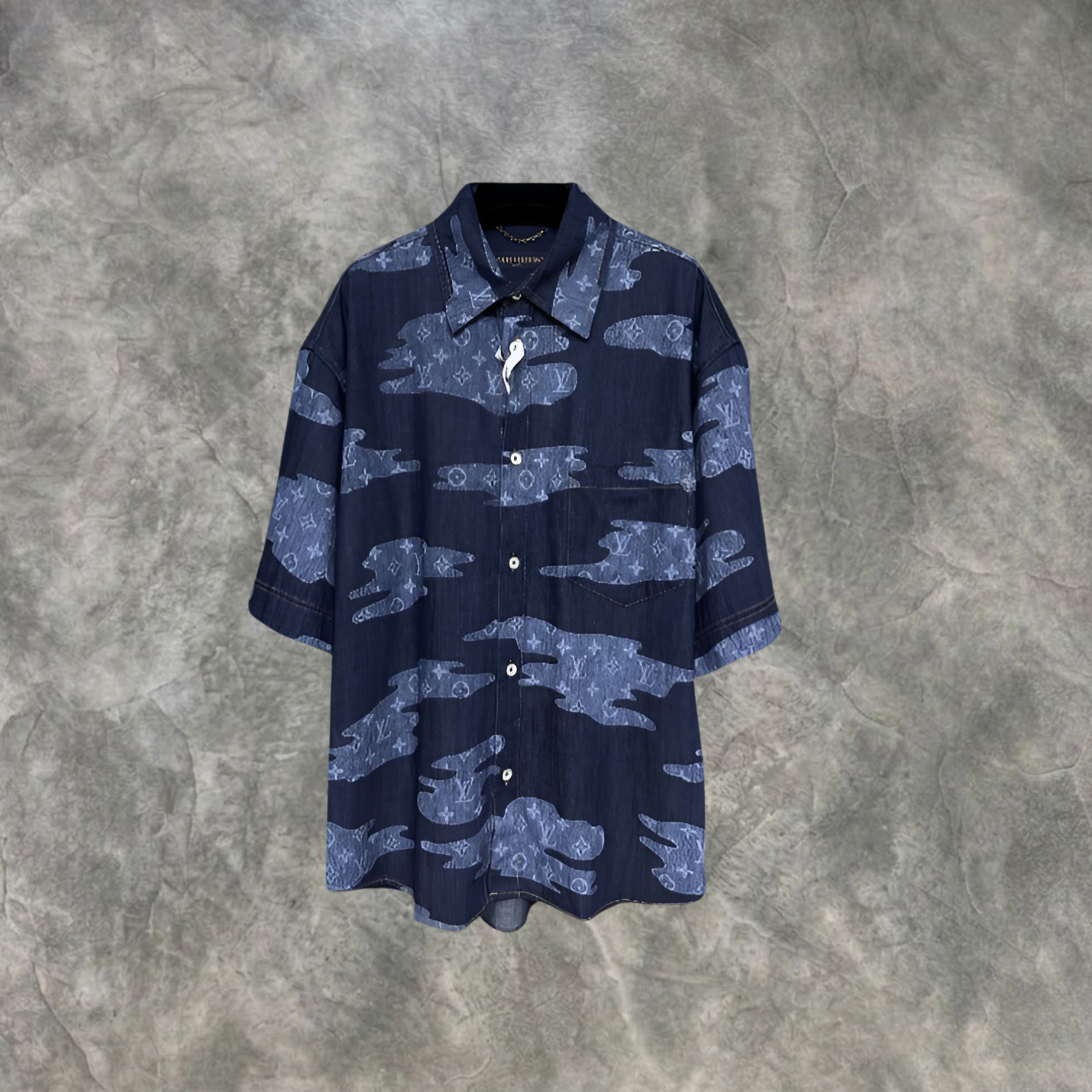Elvare Club® T-Shirt