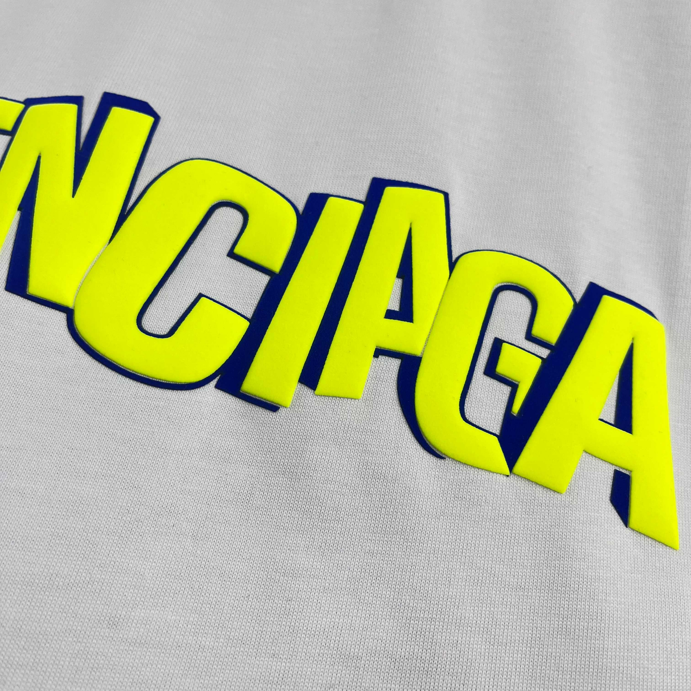 Elvare Club® T-Shirt