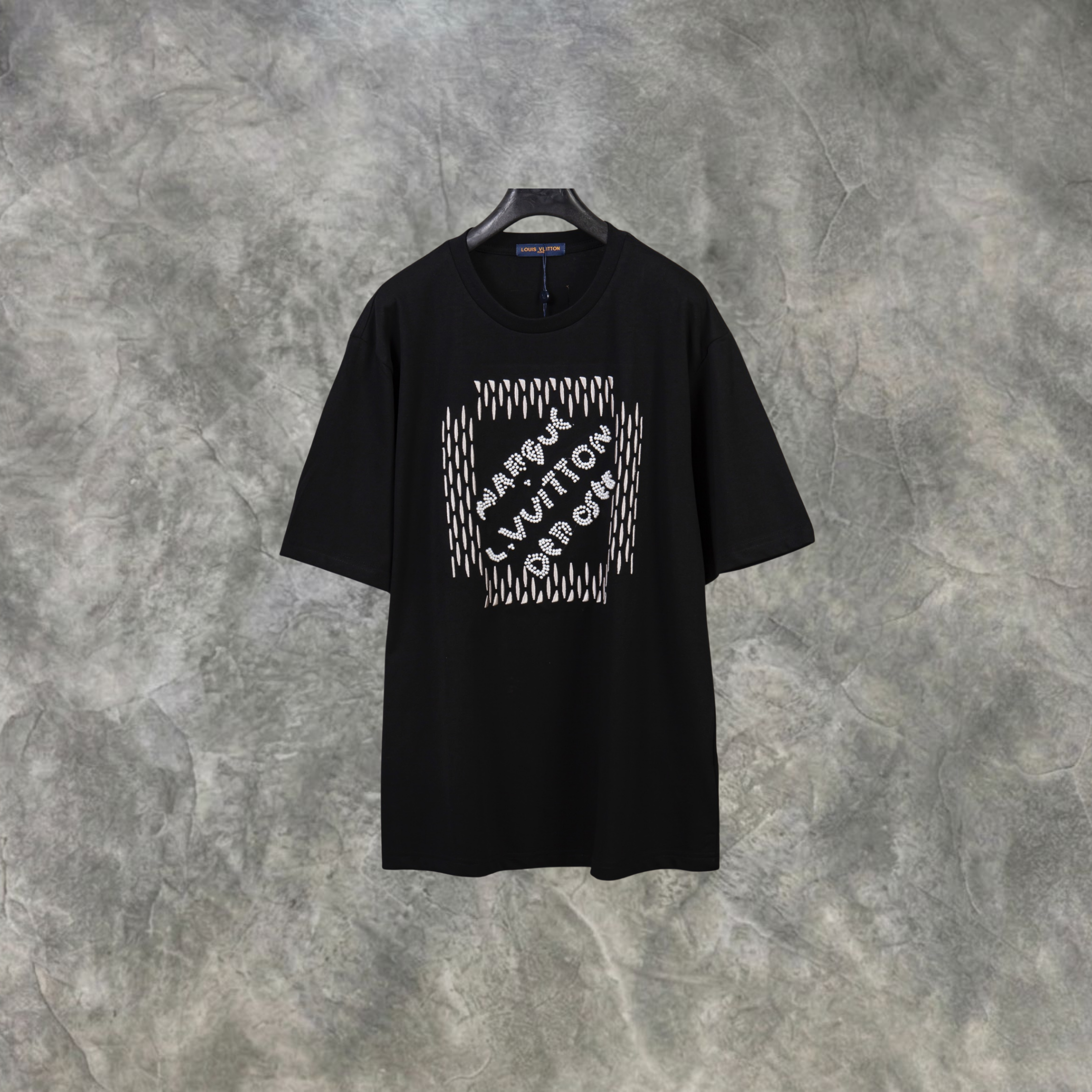 Elvare Club® T-shirt