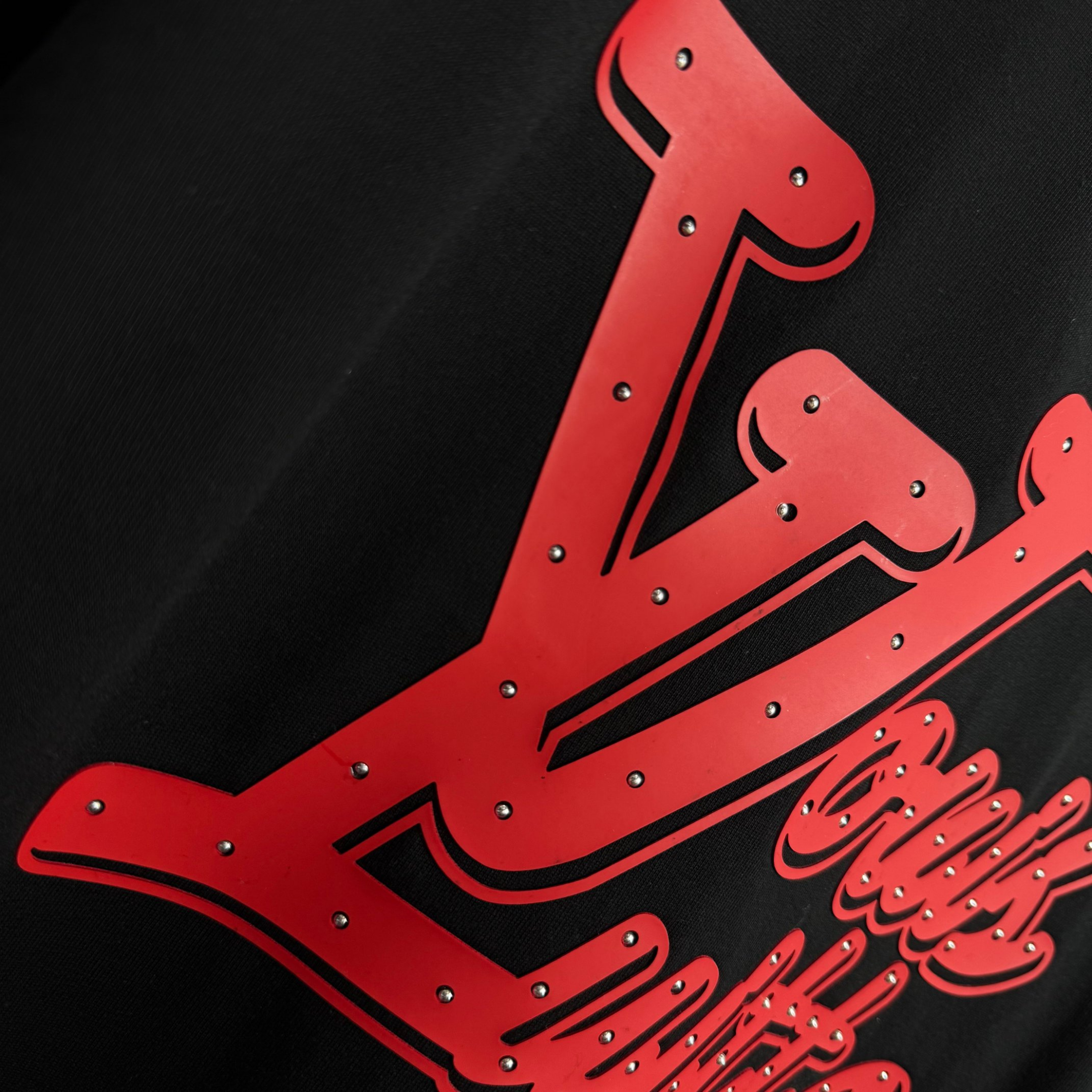 Elvare Club® T-Shirt