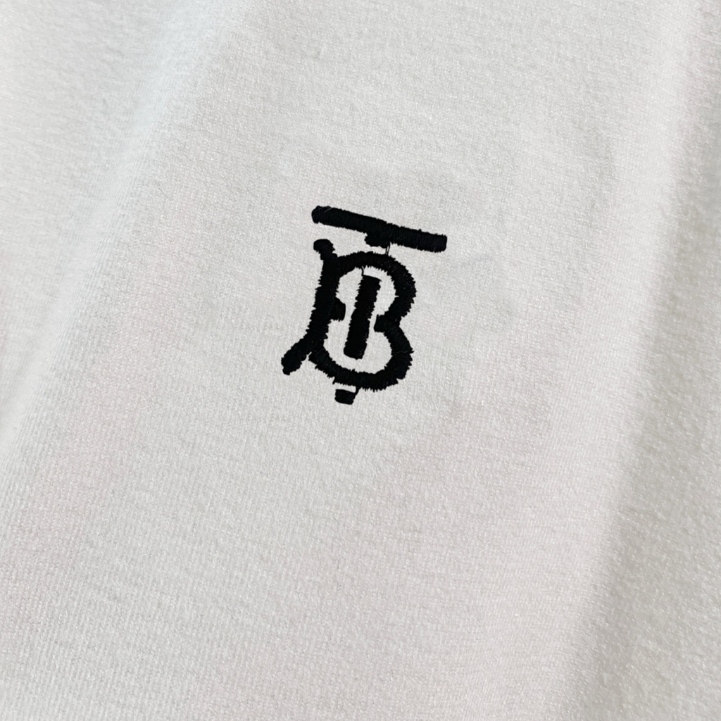 Elvare Club® T-Shirt