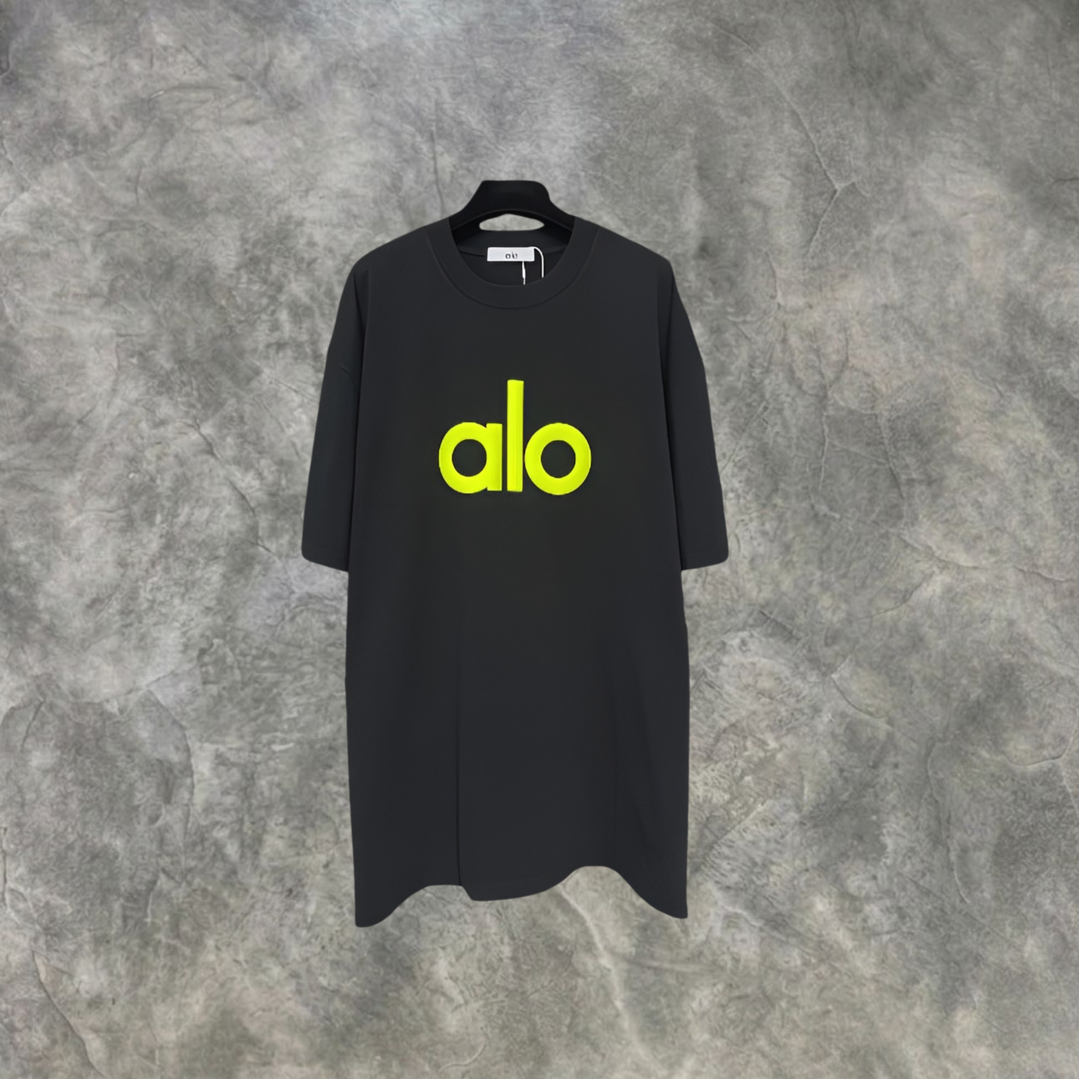 Elvare Club® T-Shirt
