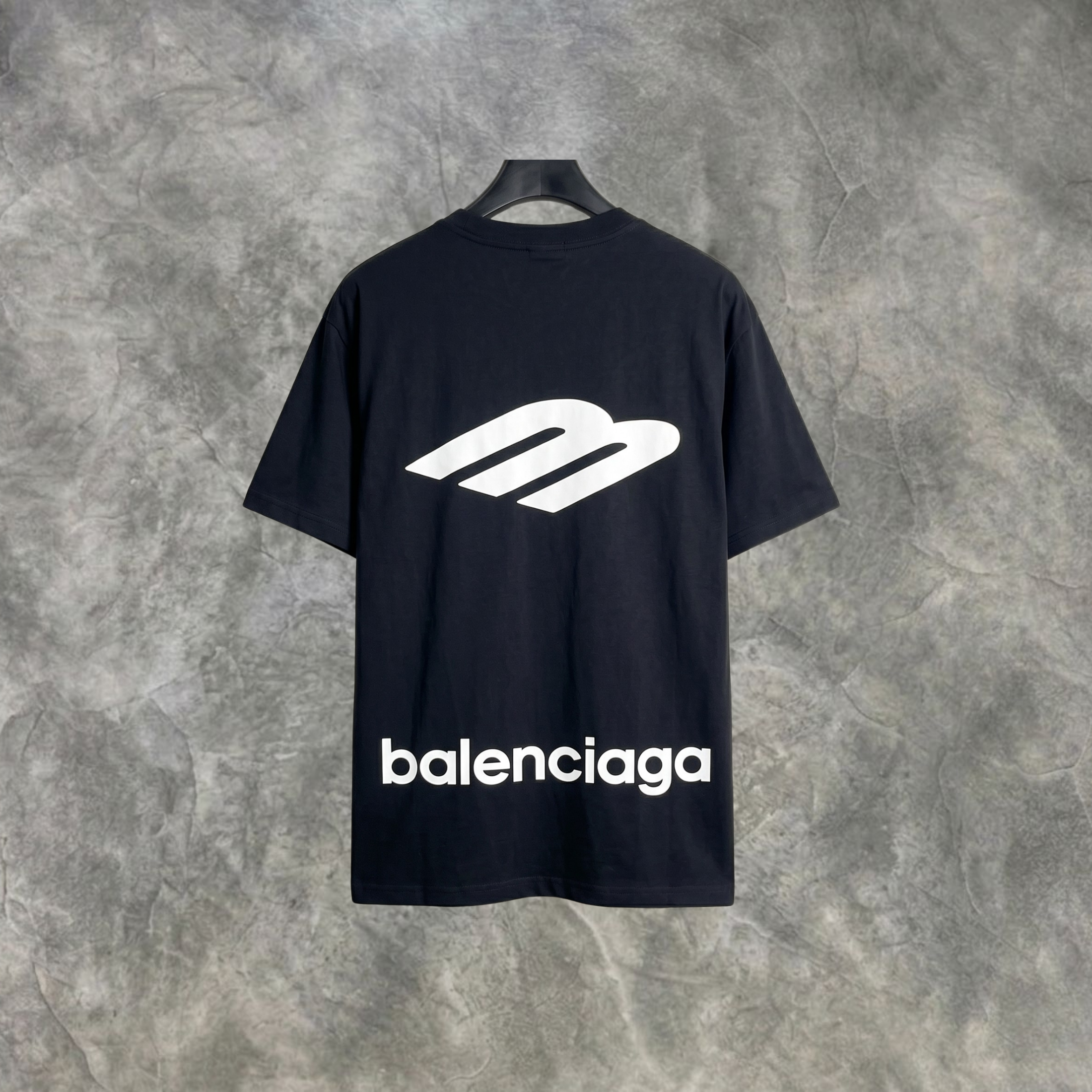 Elvare Club® T-shirt