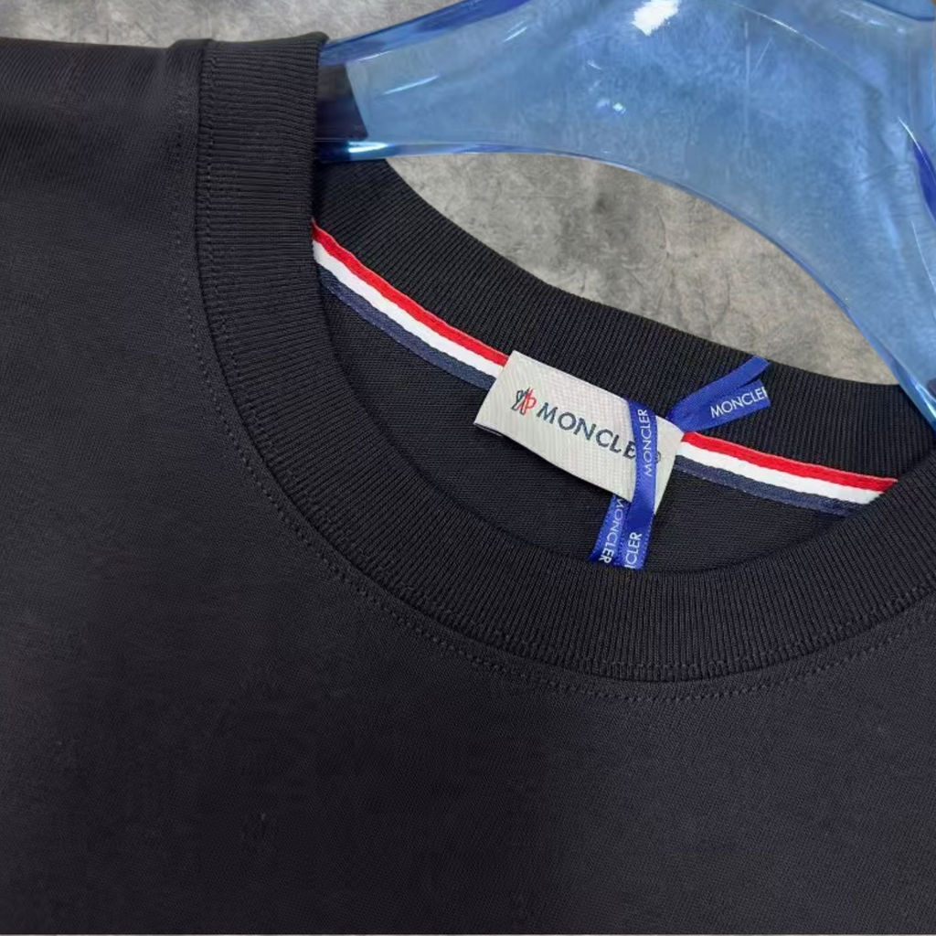 Elvare Club® T-shirt