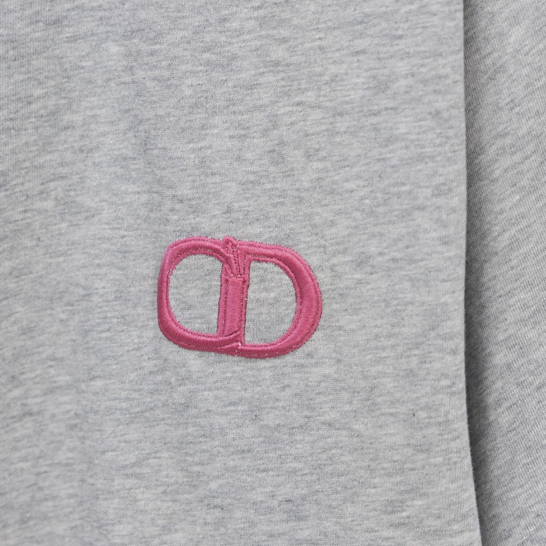 Elvare Club® T-Shirt