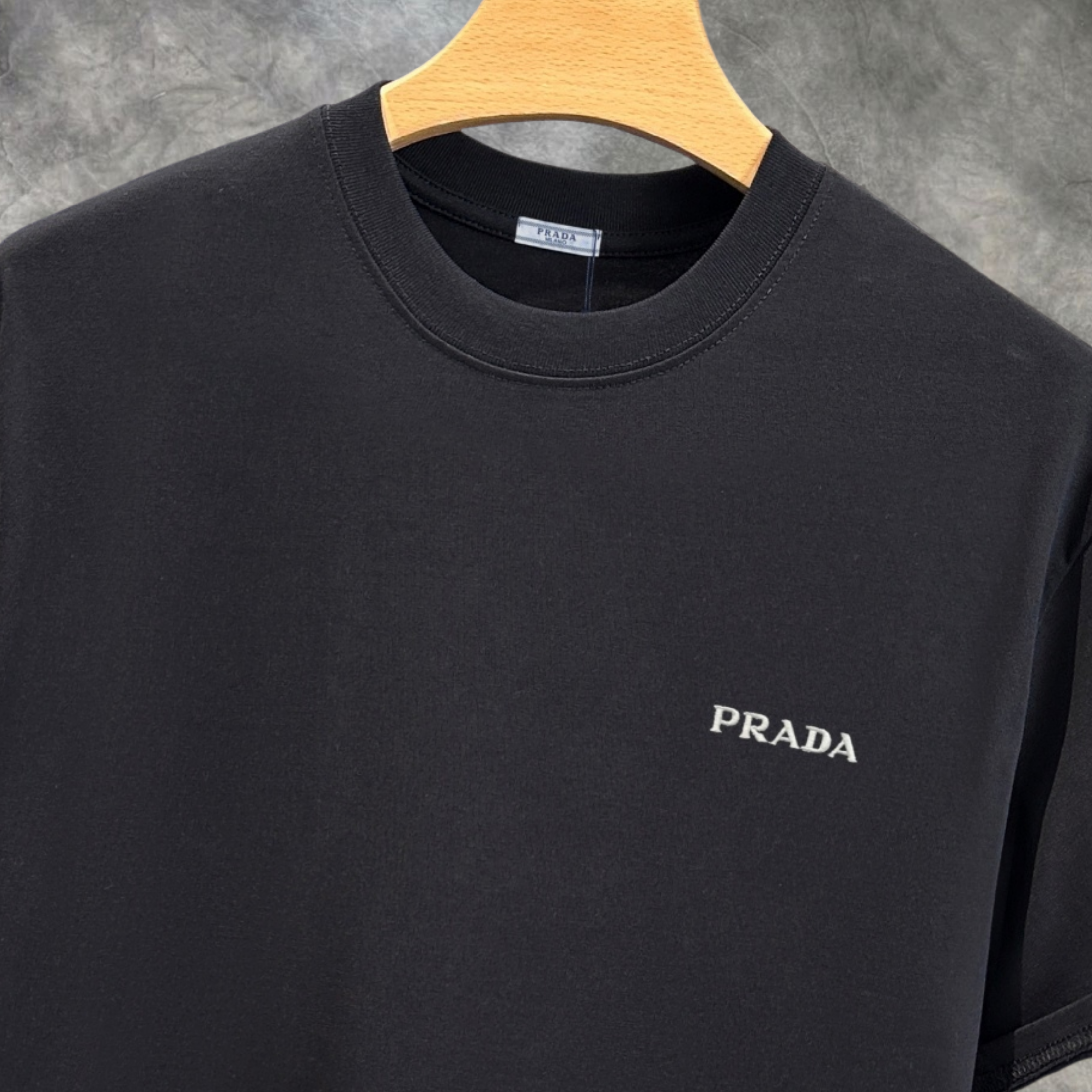 Elvare Club® T-Shirt