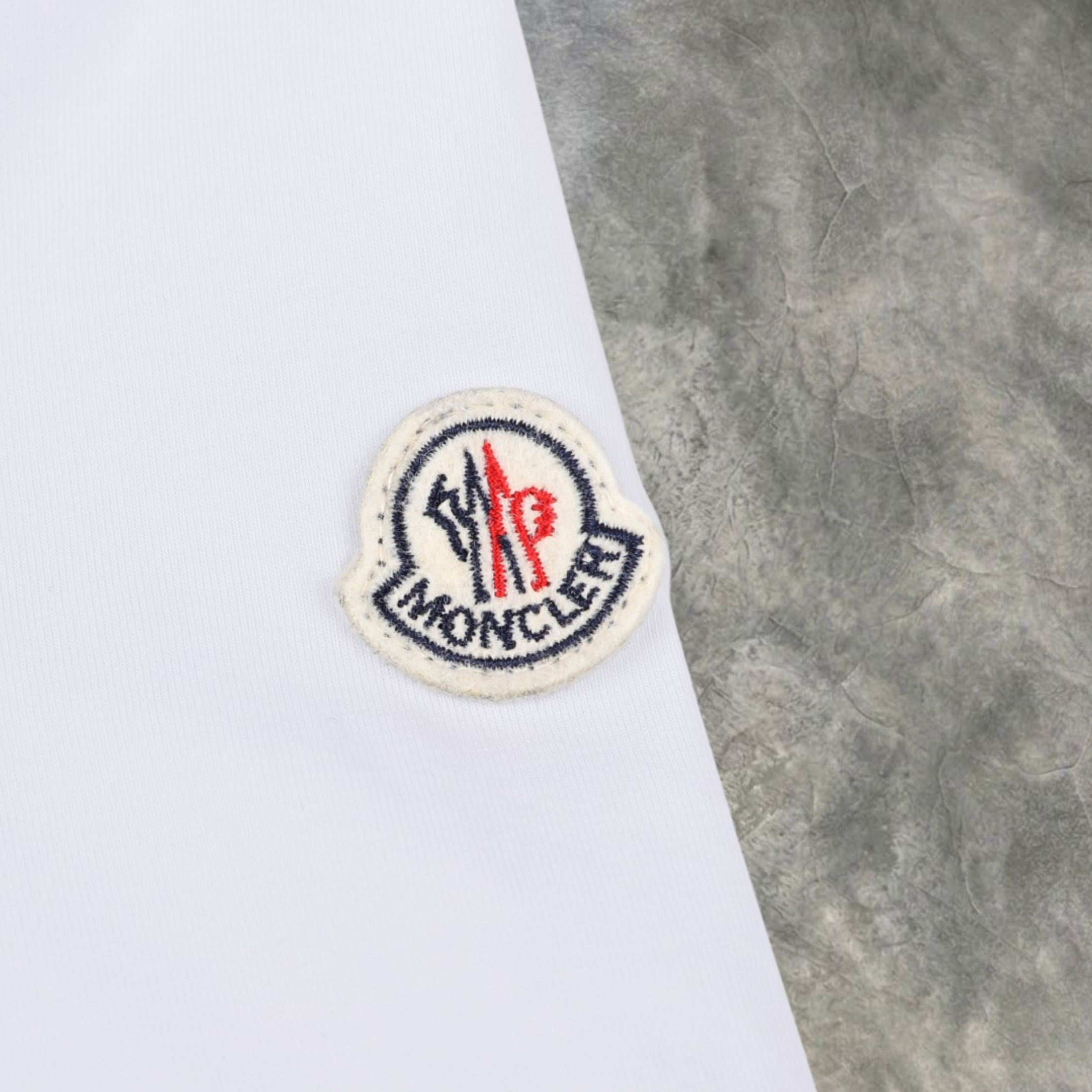 Elvare Club® T-shirt