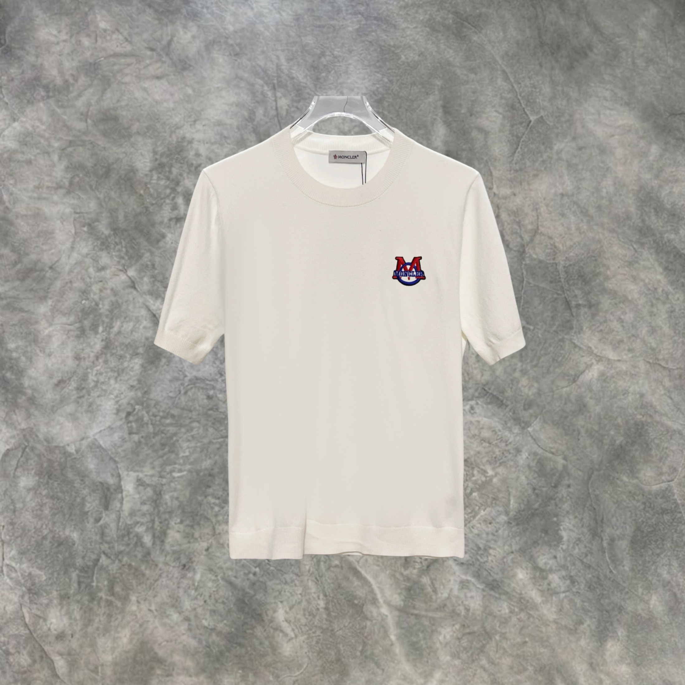 Elvare Club® T-Shirt