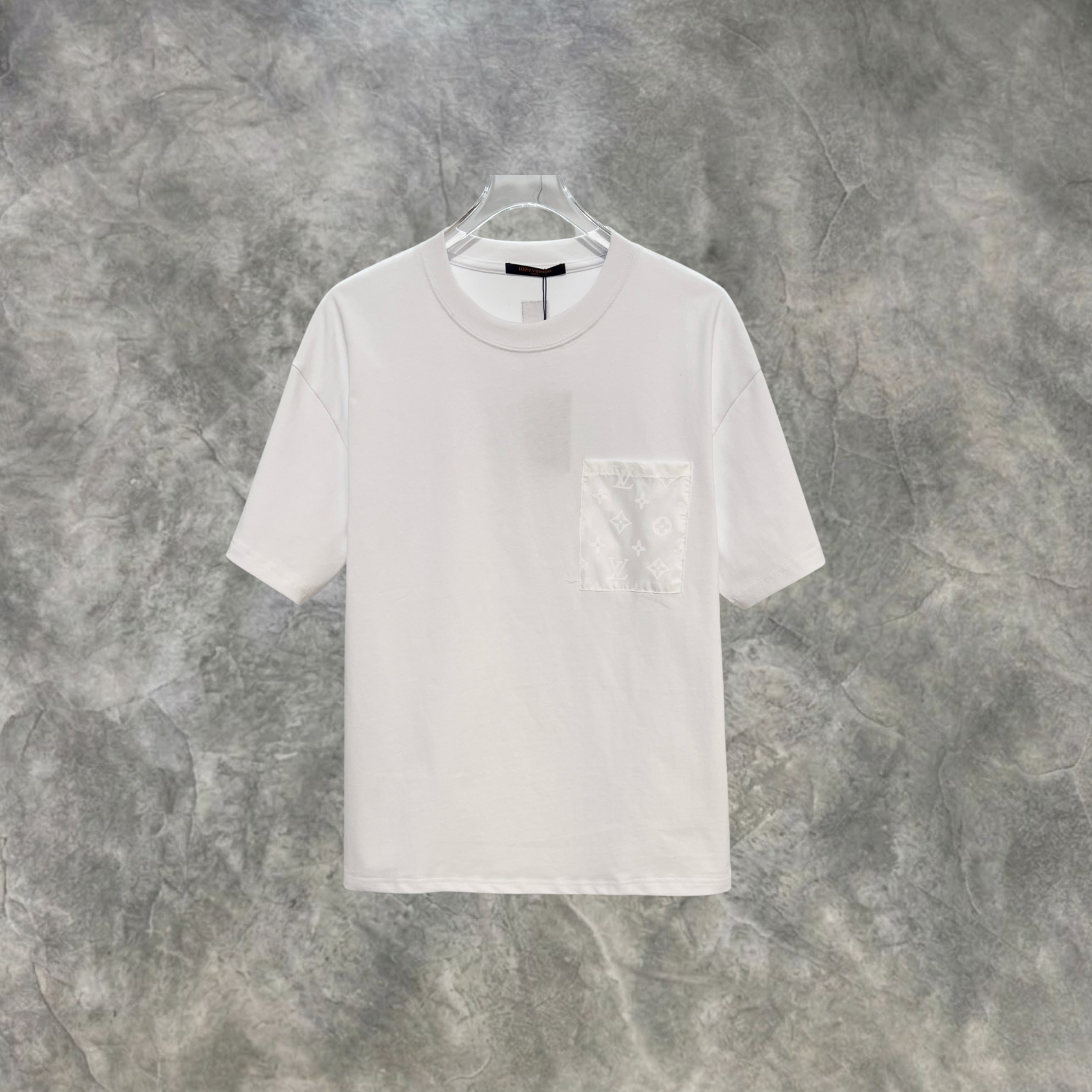 Elvare Club® T-shirt