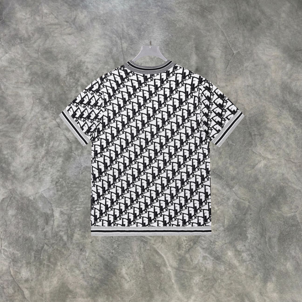 Elvare Club® T-shirt