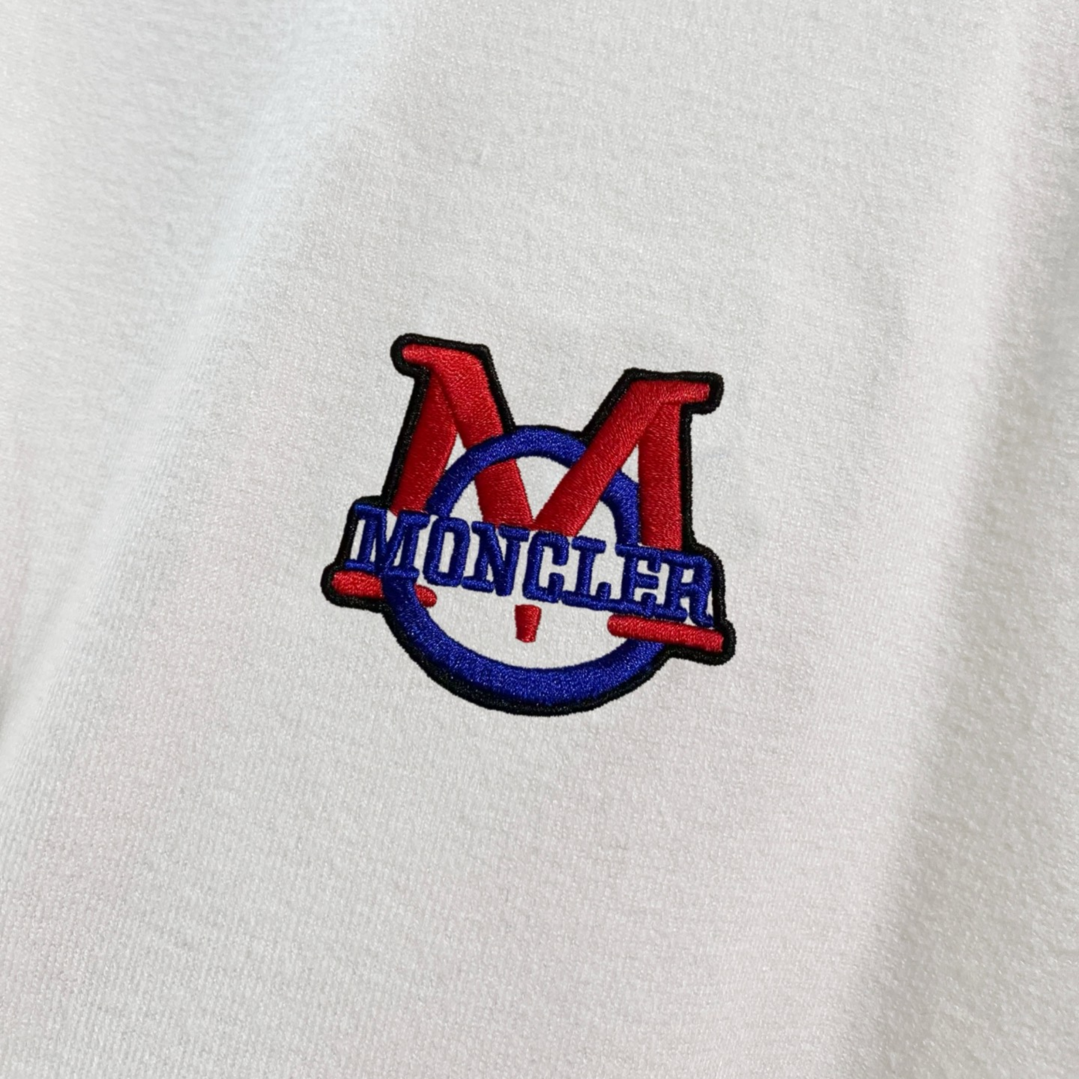 Elvare Club® T-Shirt