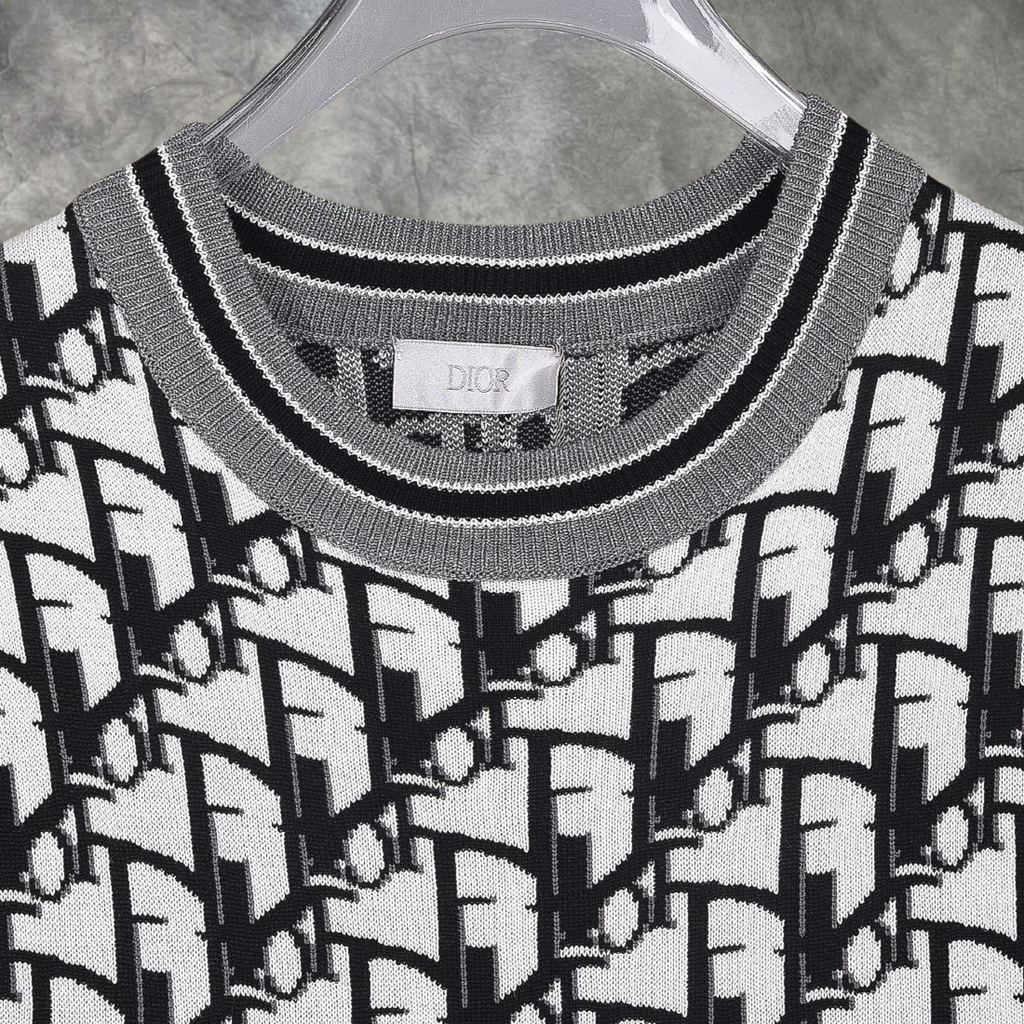 Elvare Club® T-shirt