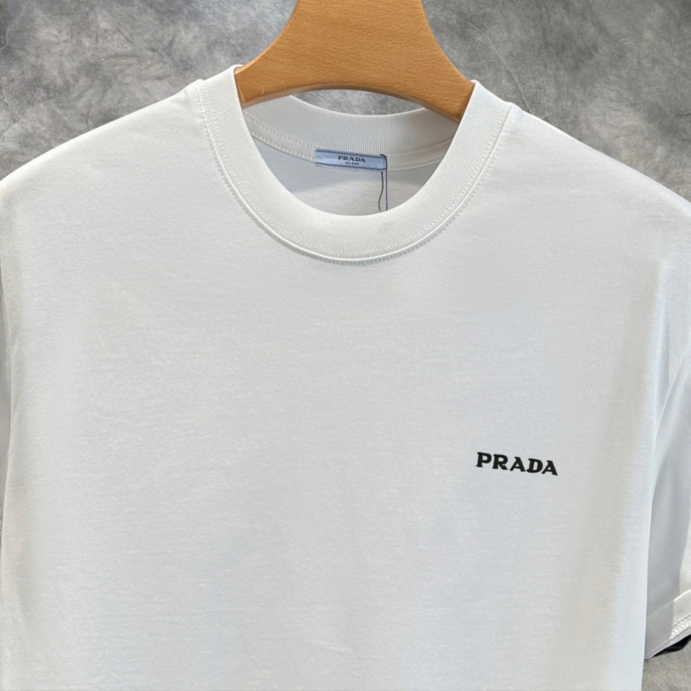 Elvare Club® T-Shirt