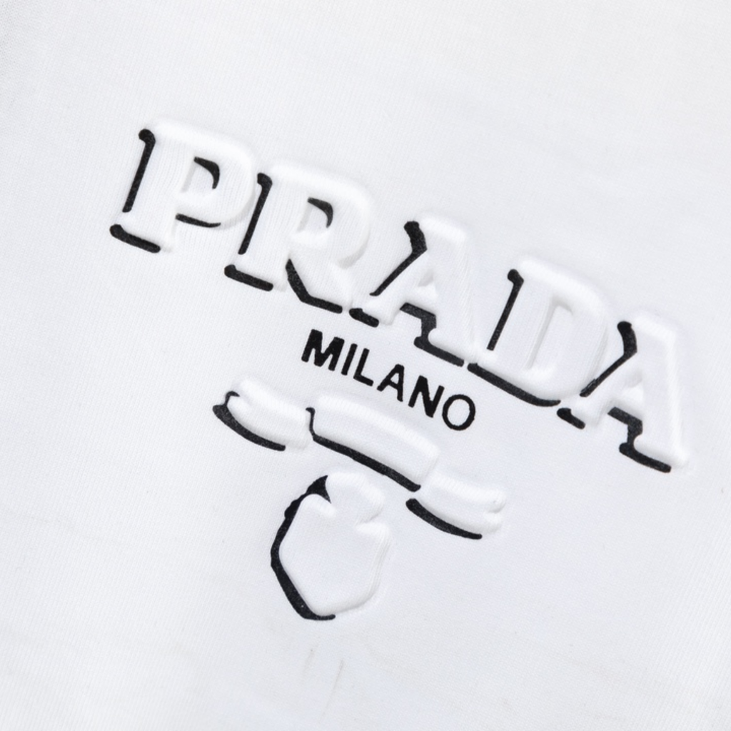 Elvare Club® T-shirt
