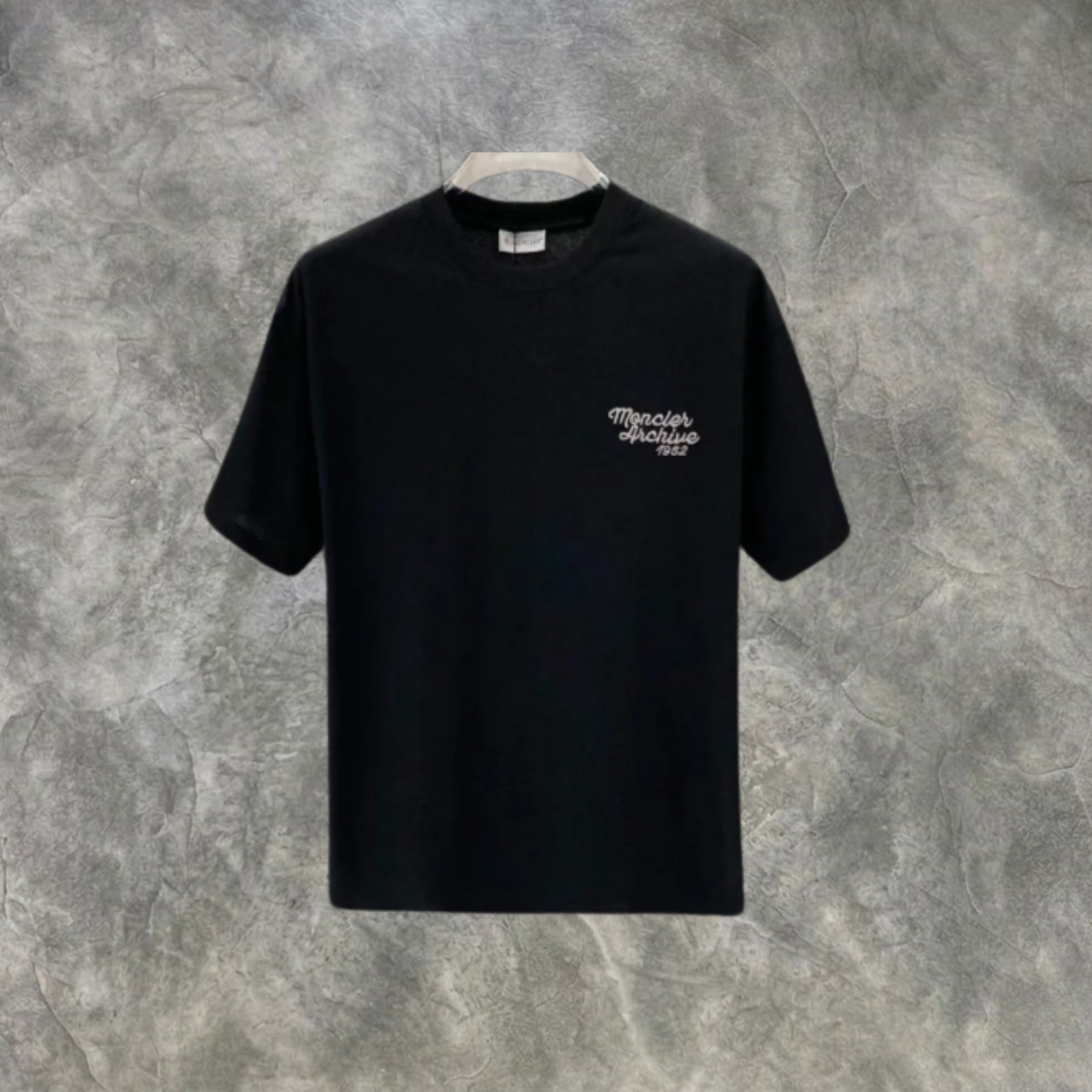 Elvare Club® T-Shirt