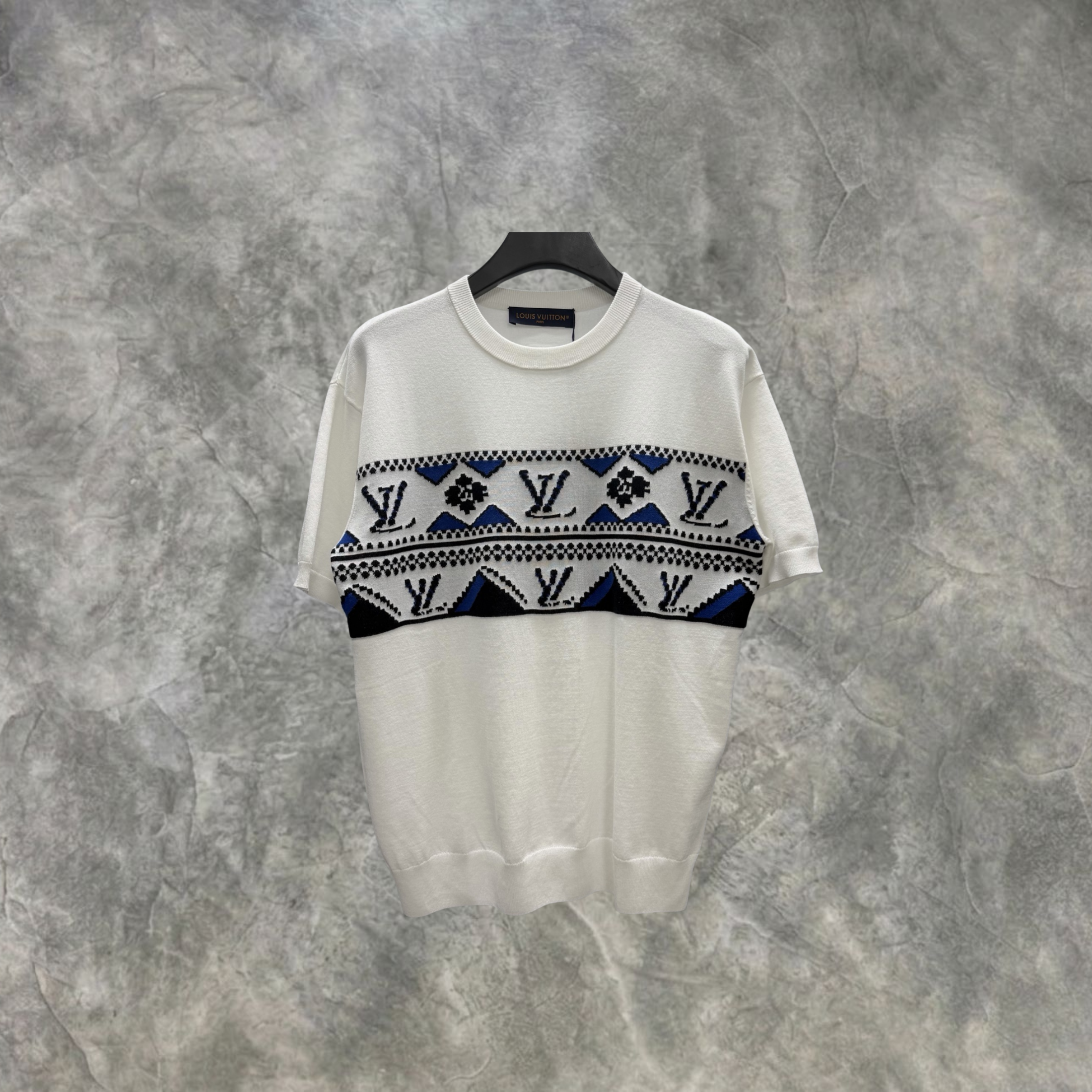 Elvare Club® T-Shirt
