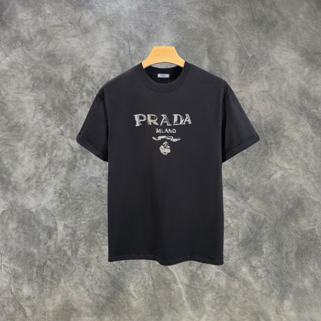 Elvare Club® T-Shirt