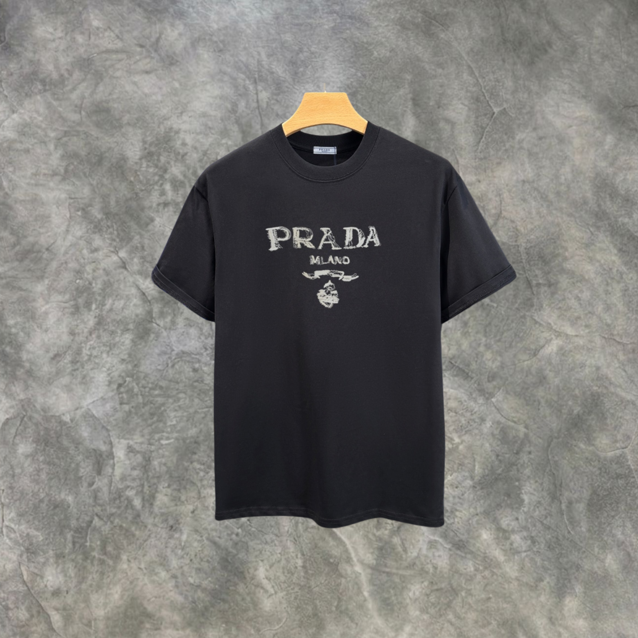Elvare Club® T-Shirt