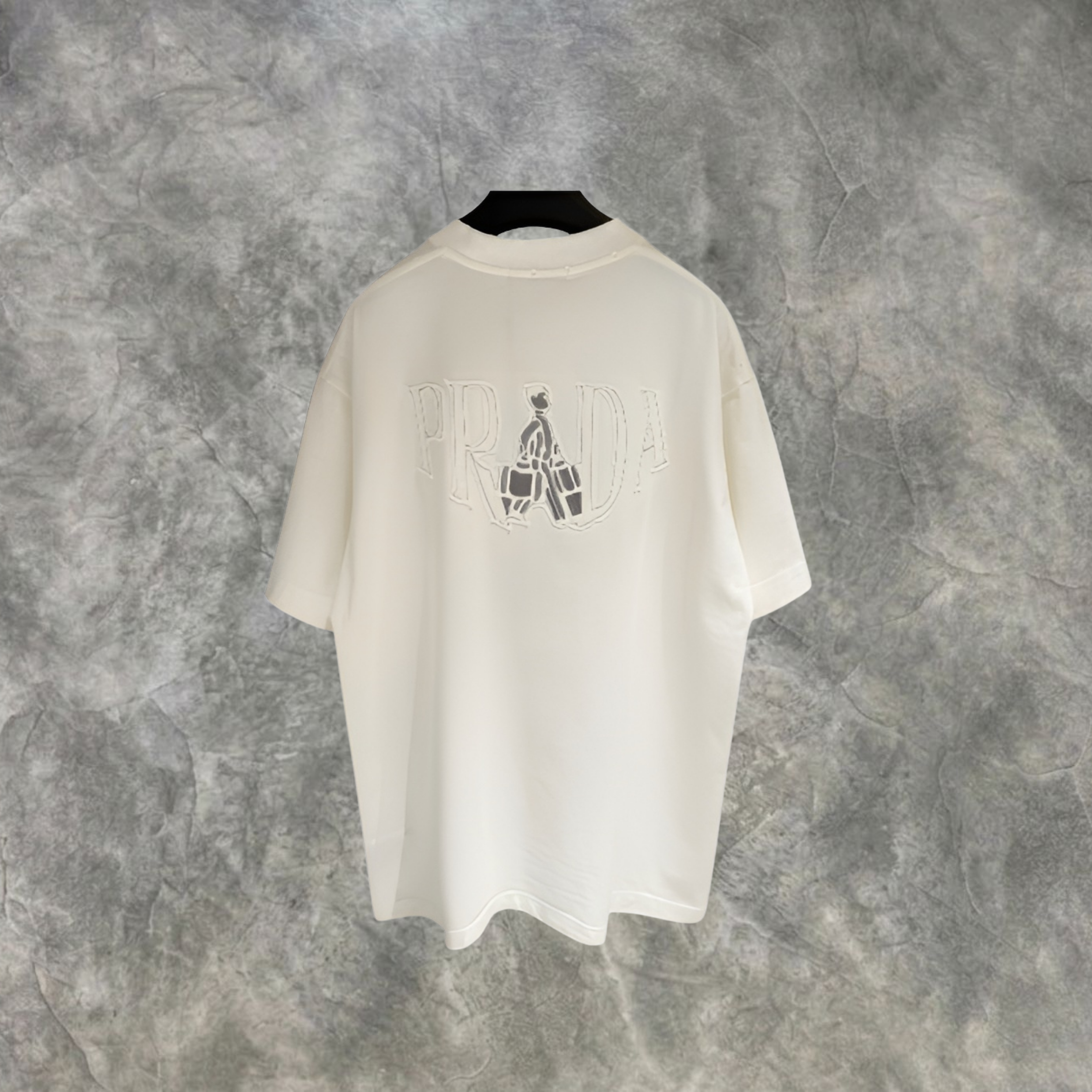 Elvare Club® T-Shirt