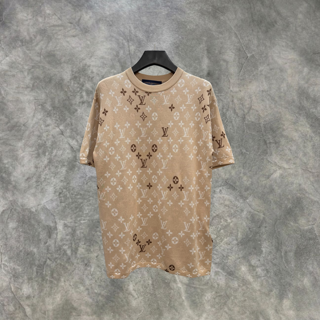Elvare Club® T-shirt