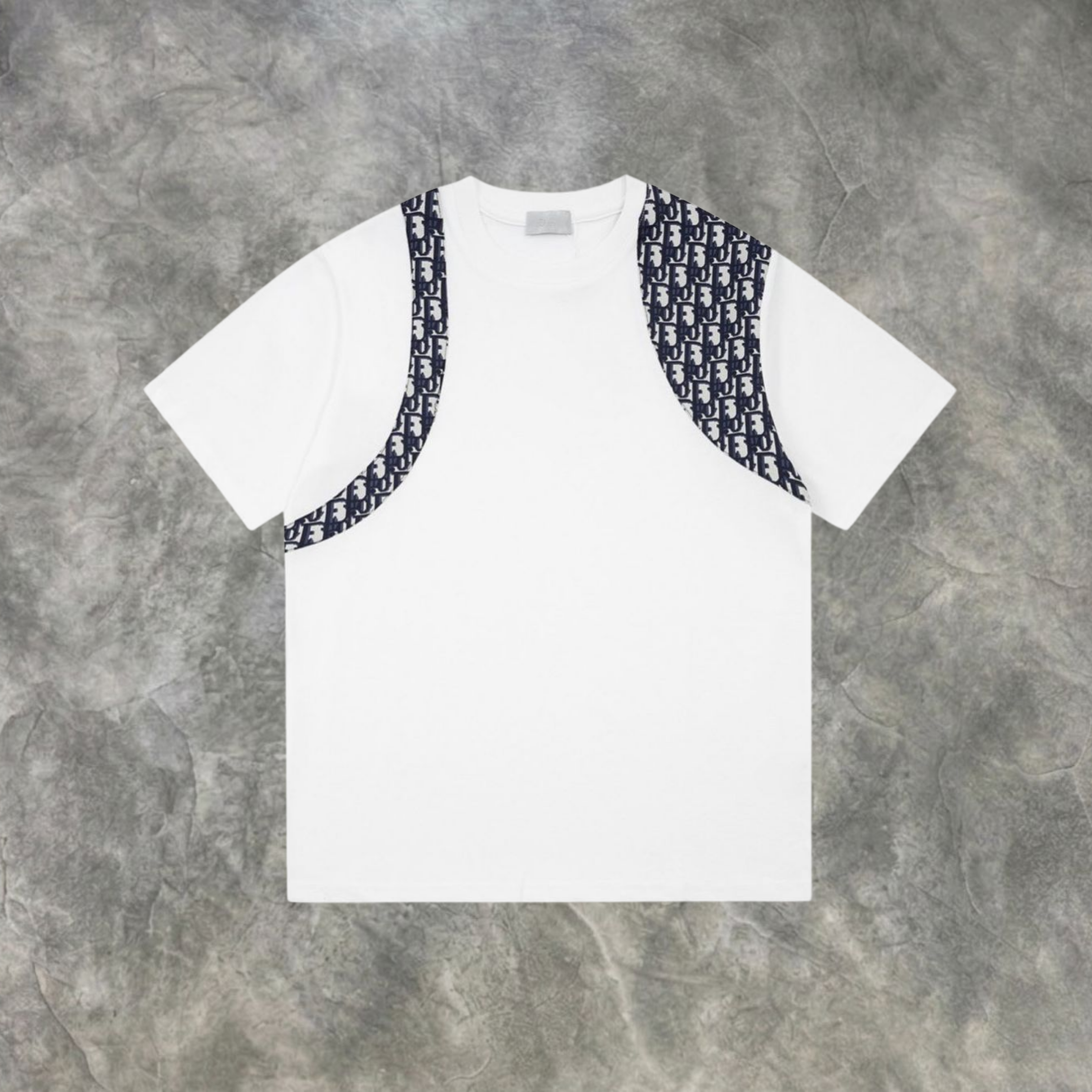 Elvare Club® T-Shirt