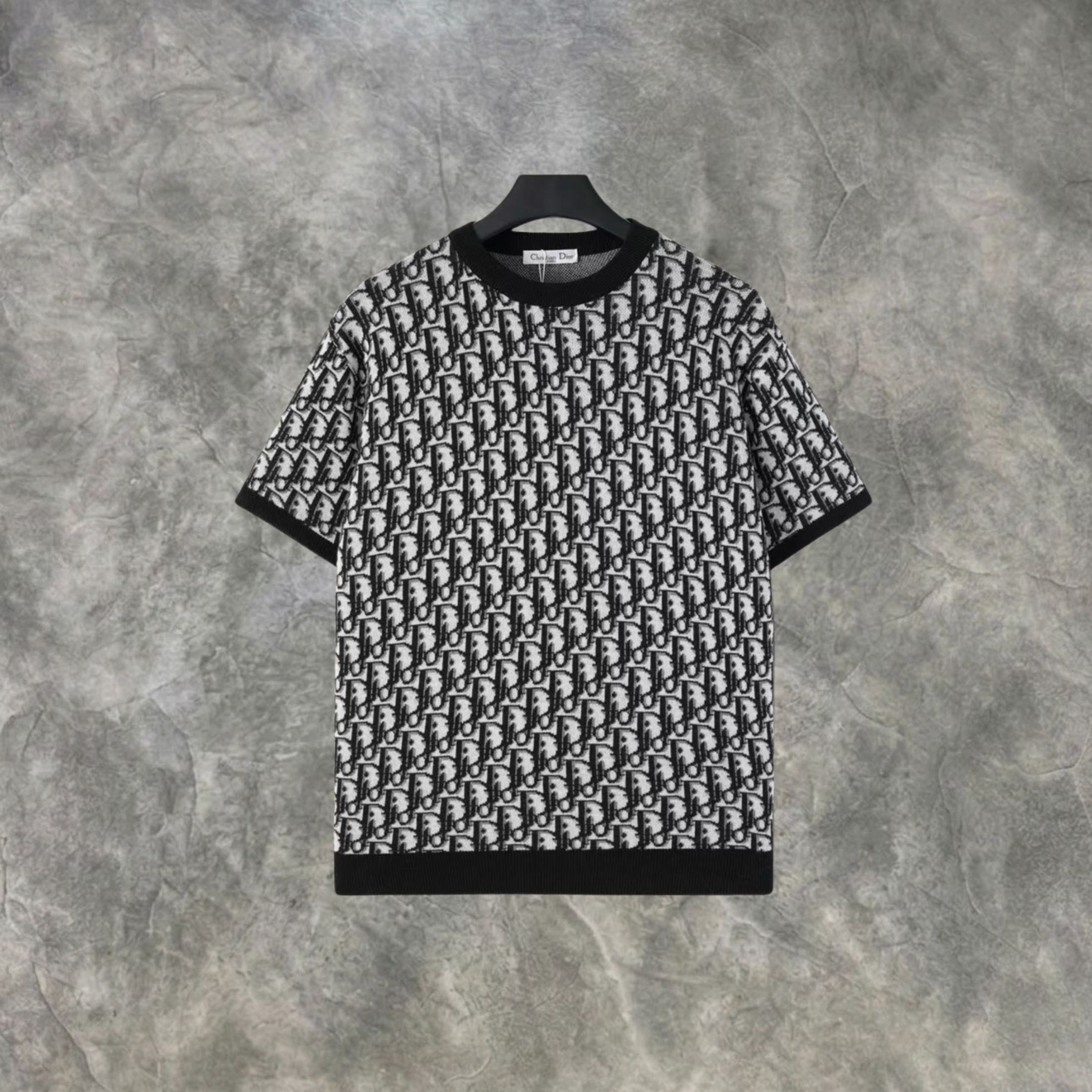 Elvare Club® T-shirt