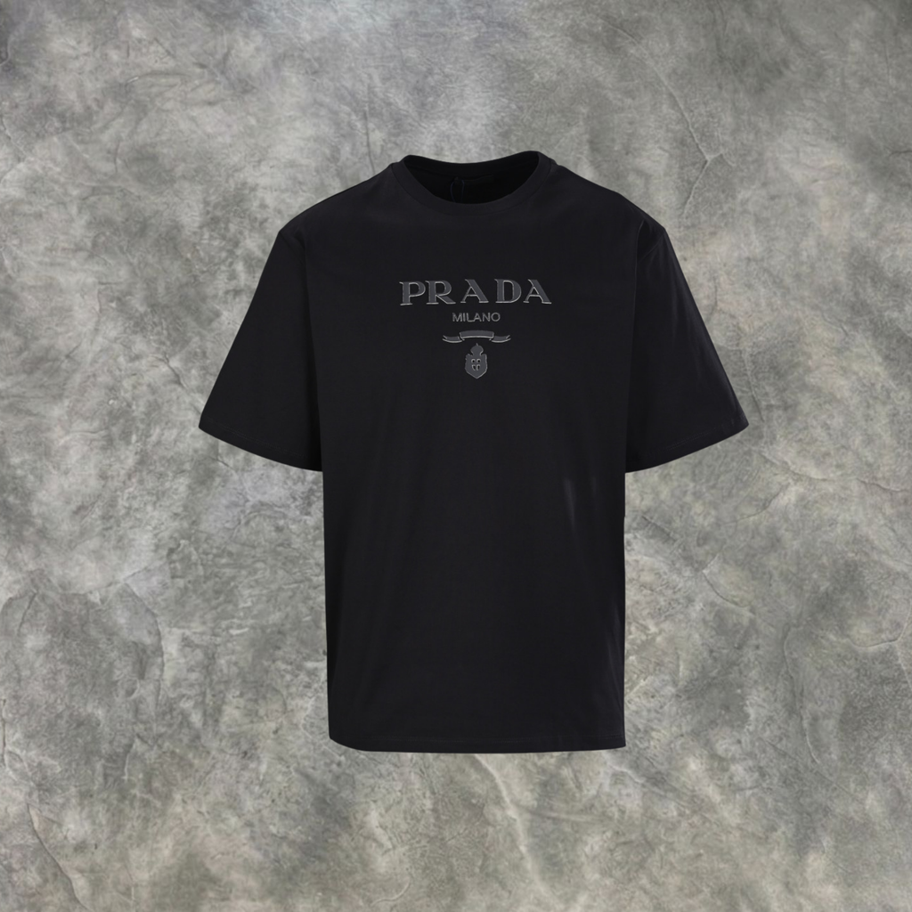 Elvare Club® T-shirt