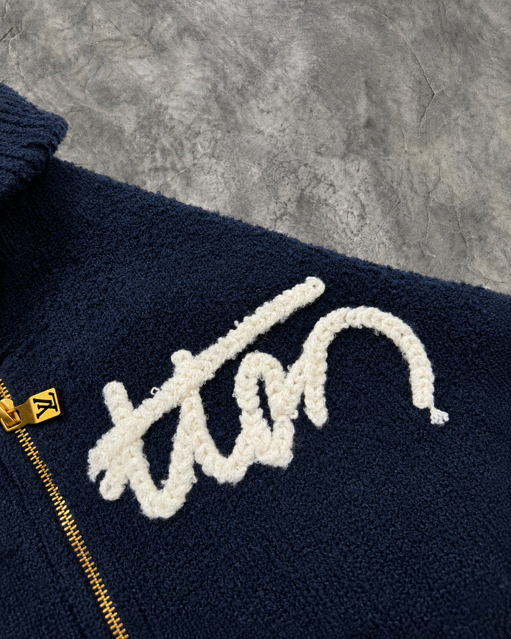 Elvare Club® Zipper