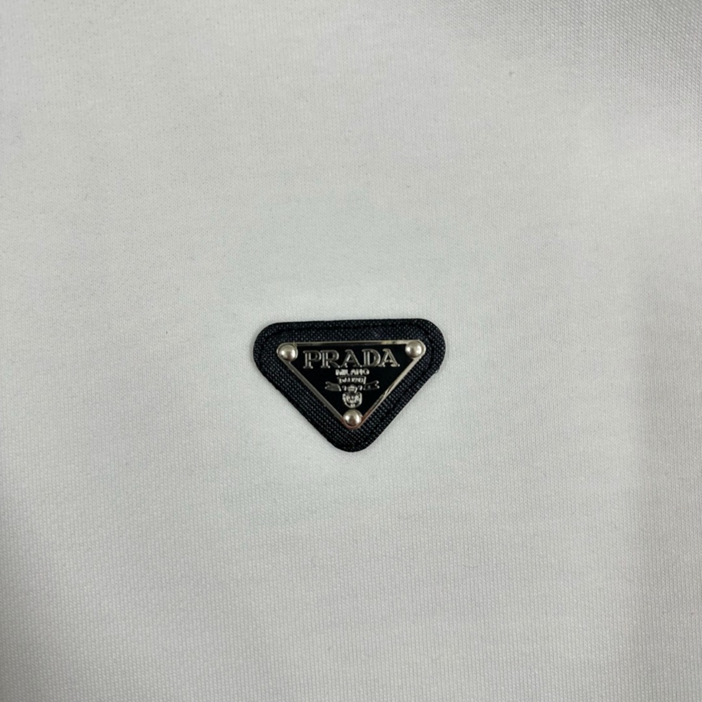 Elvare Club® Sweater