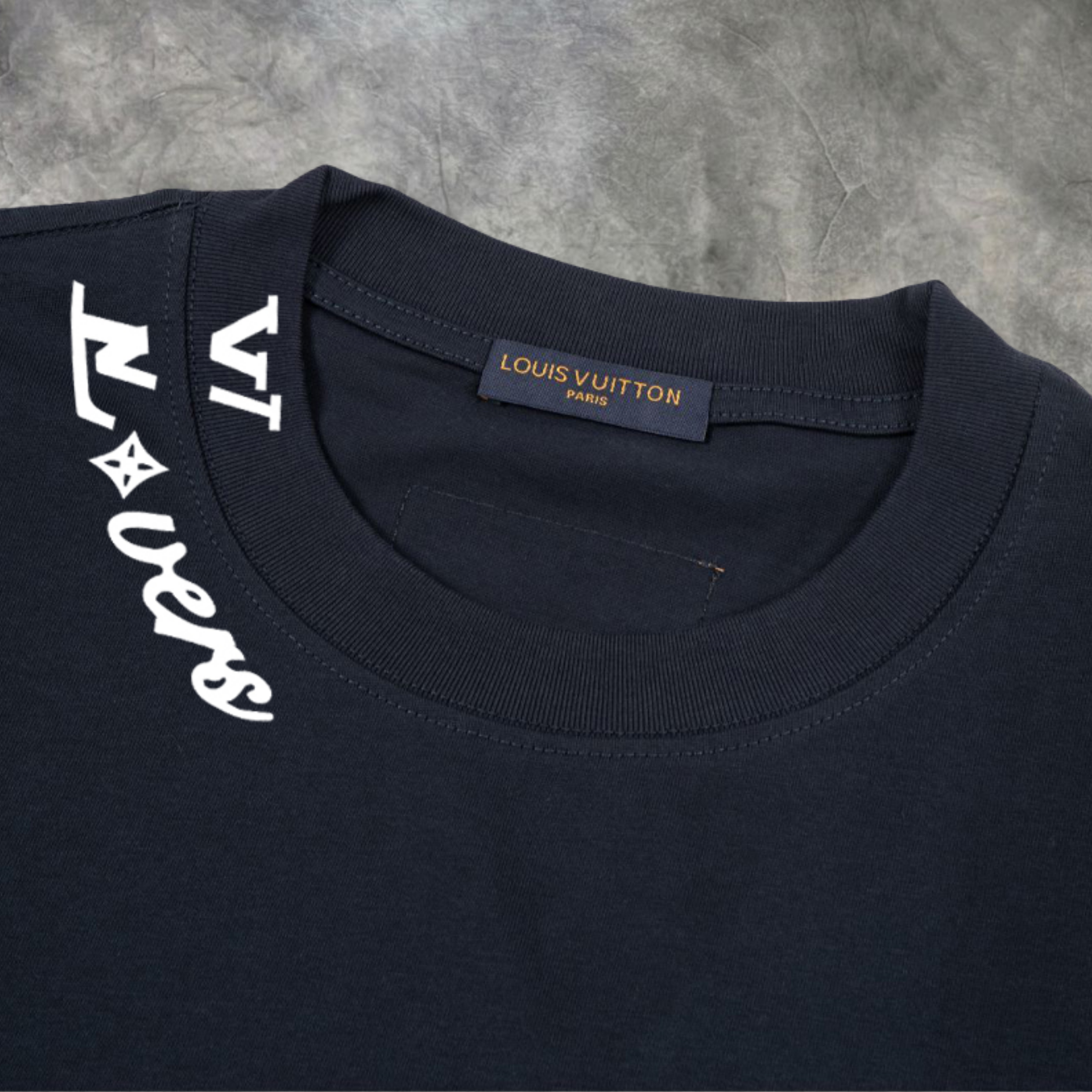 Elvare Club® T-shirt