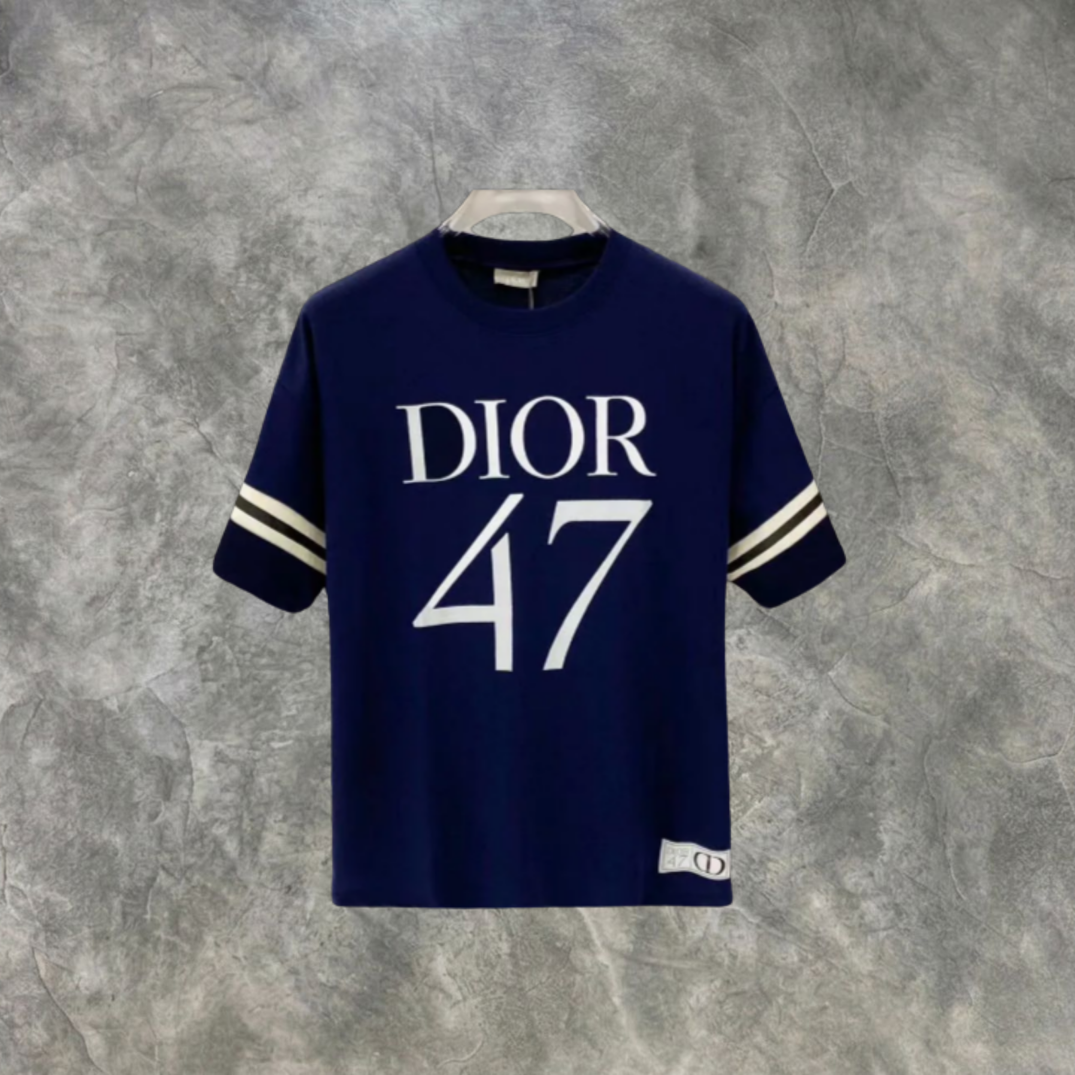 Elvare Club® T-Shirt