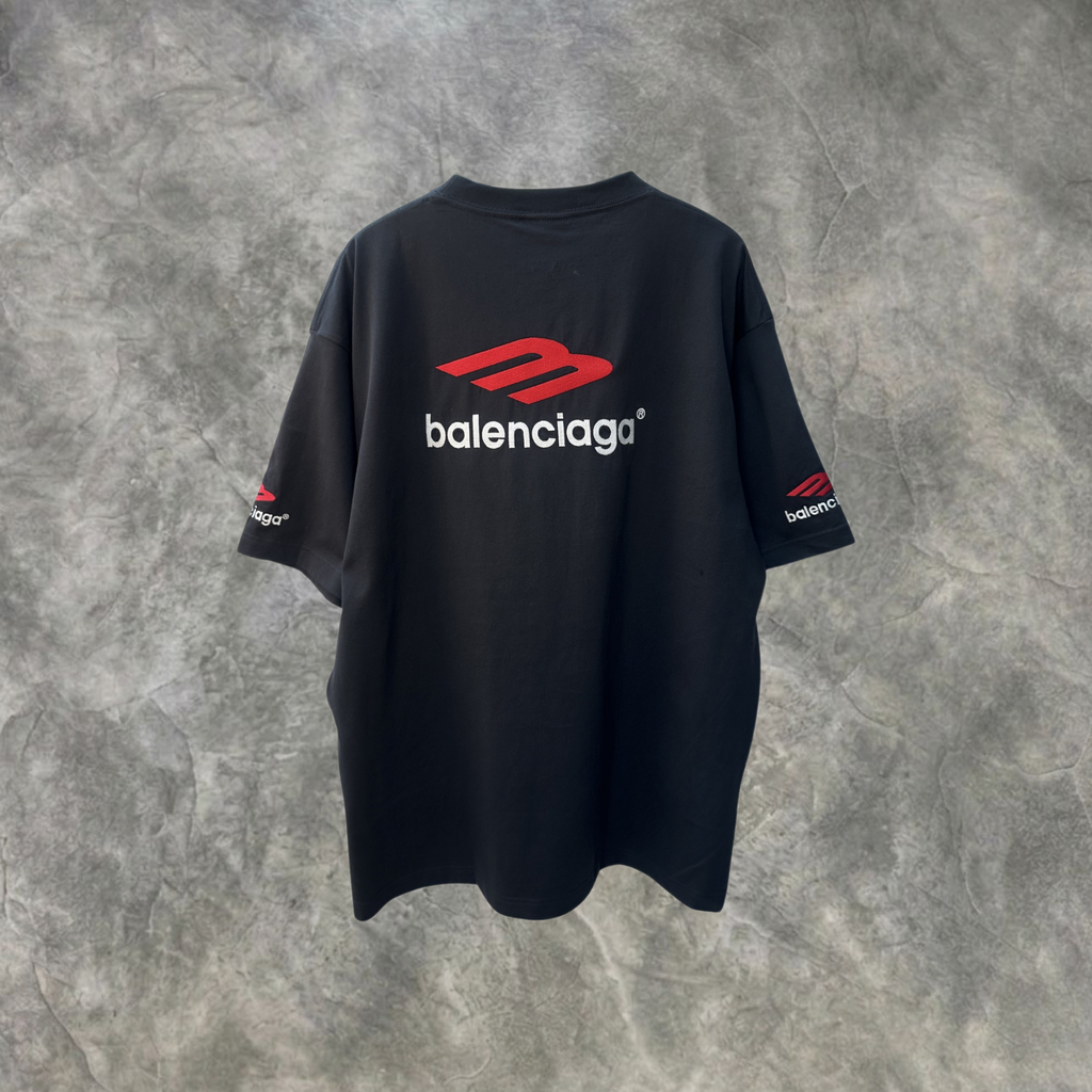 Elvare Club® T-Shirt