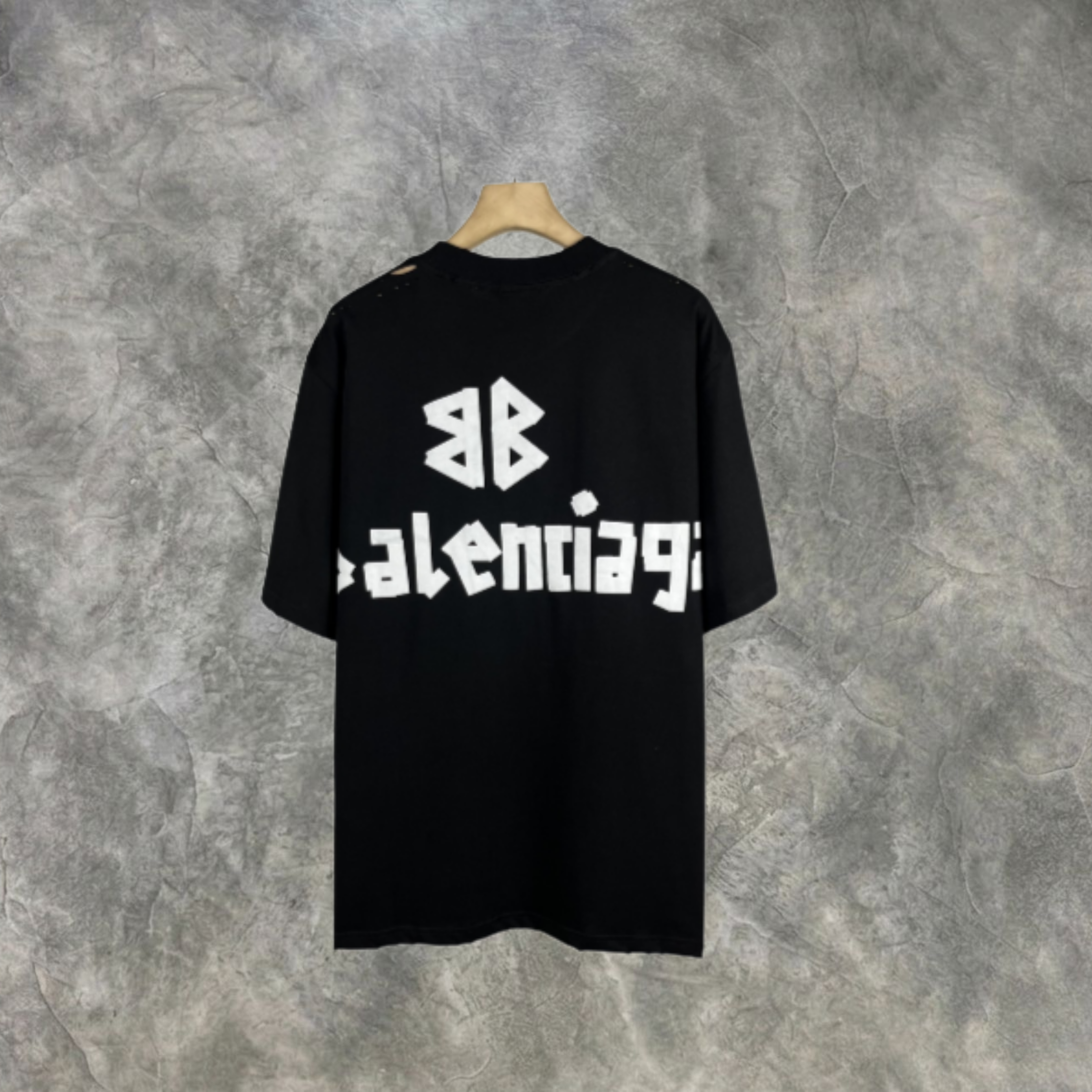 Elvare Club® T-Shirt