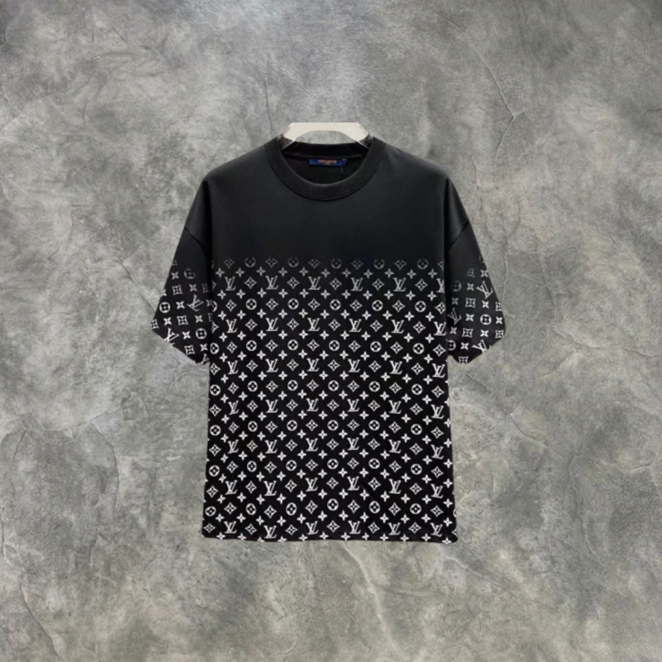 Elvare Club® T-Shirt
