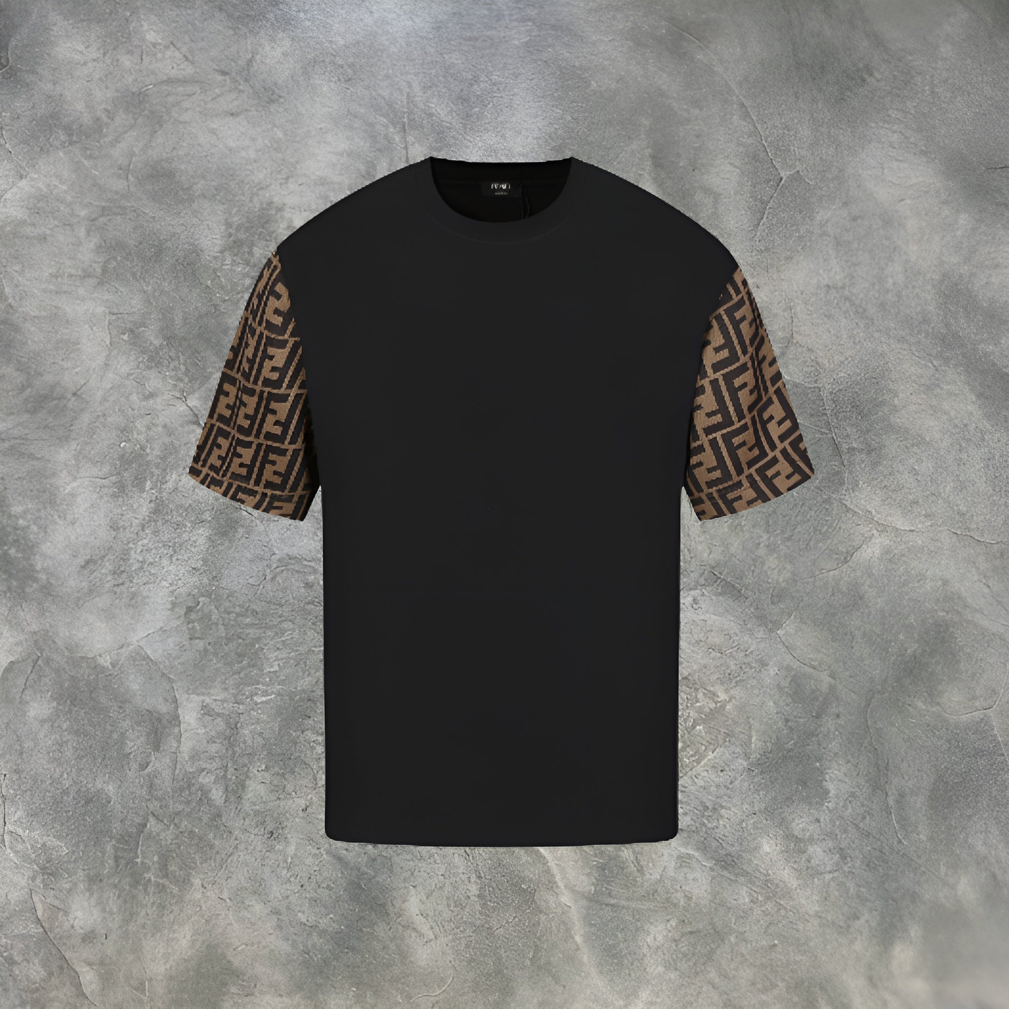 Elvare Club® T-Shirt